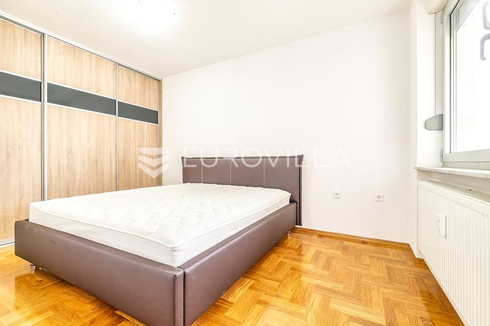 Condominium dans Spansko, Zagreb, Grad 12483002