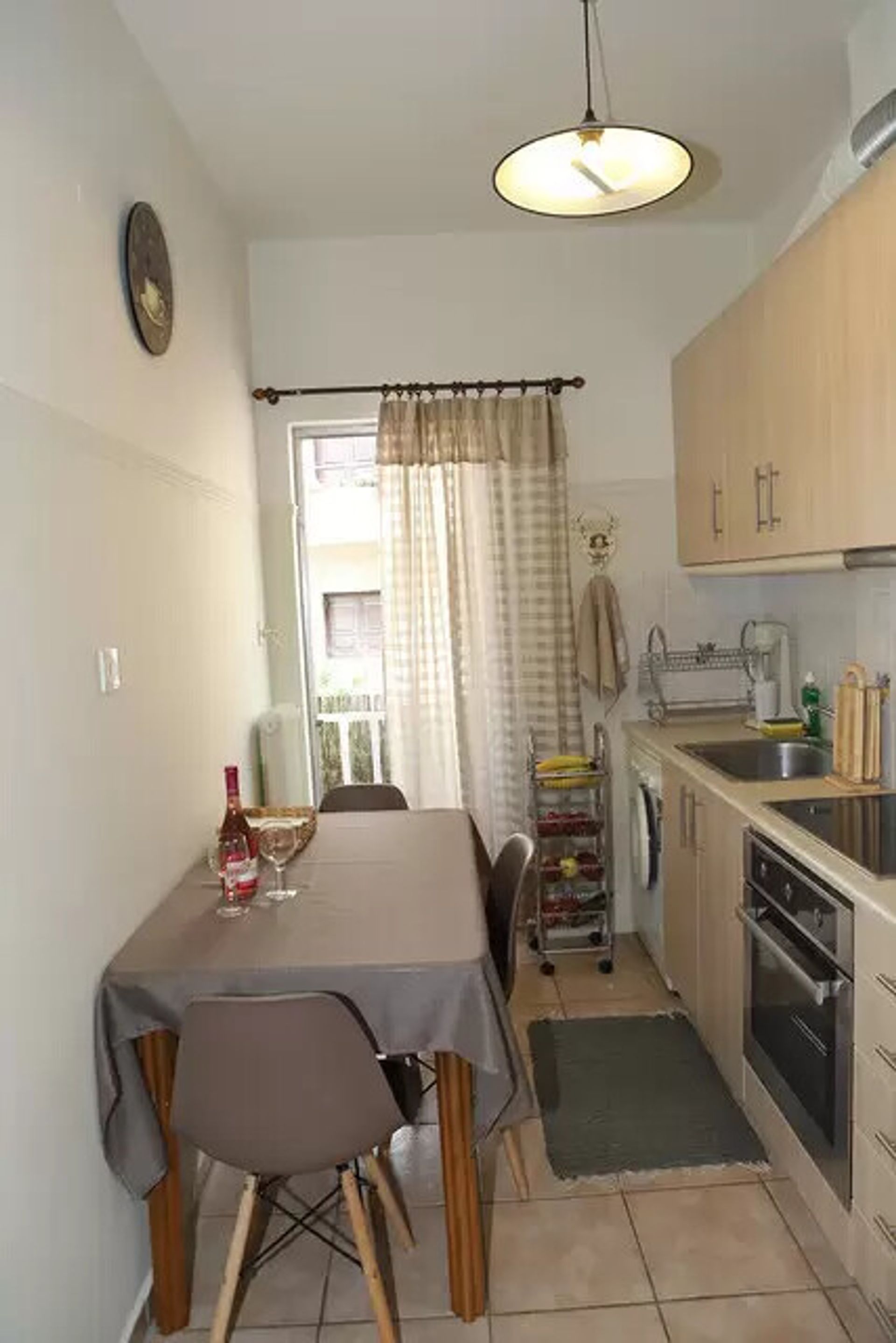 Condominium in Athina,  12485734