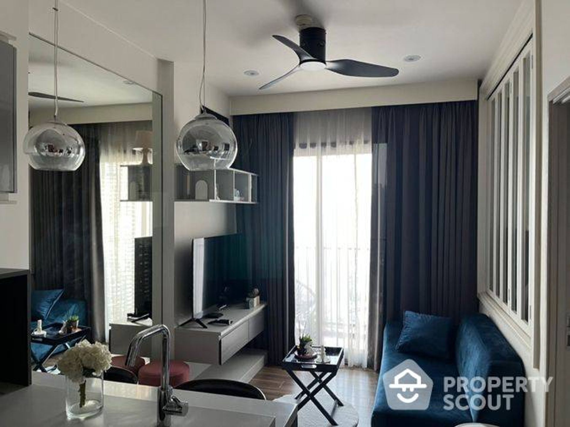 Condominium dans Phra Khanong, Krung Thep Maha Nakhon 12486161