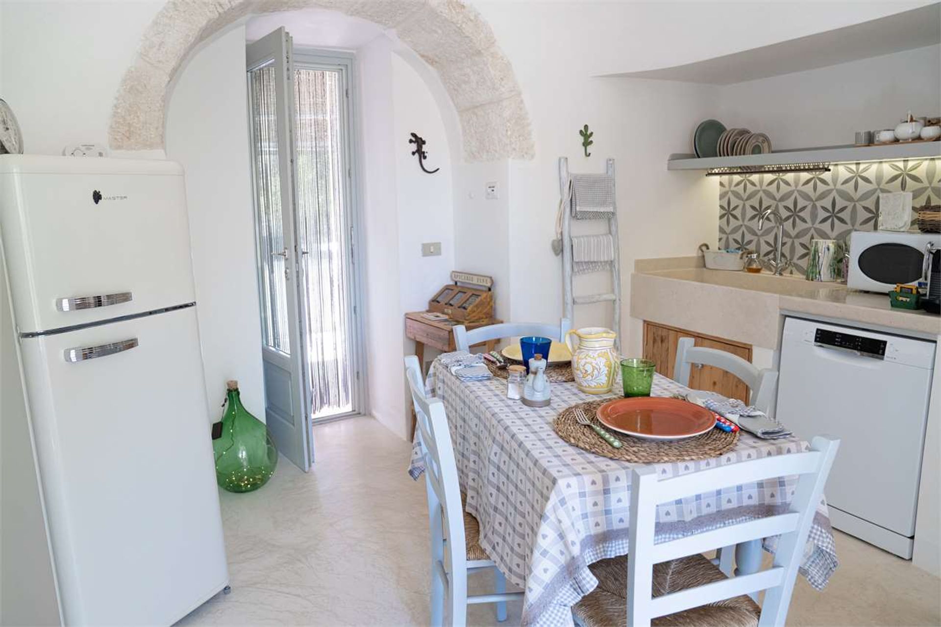 Land in , Apulia 12486807