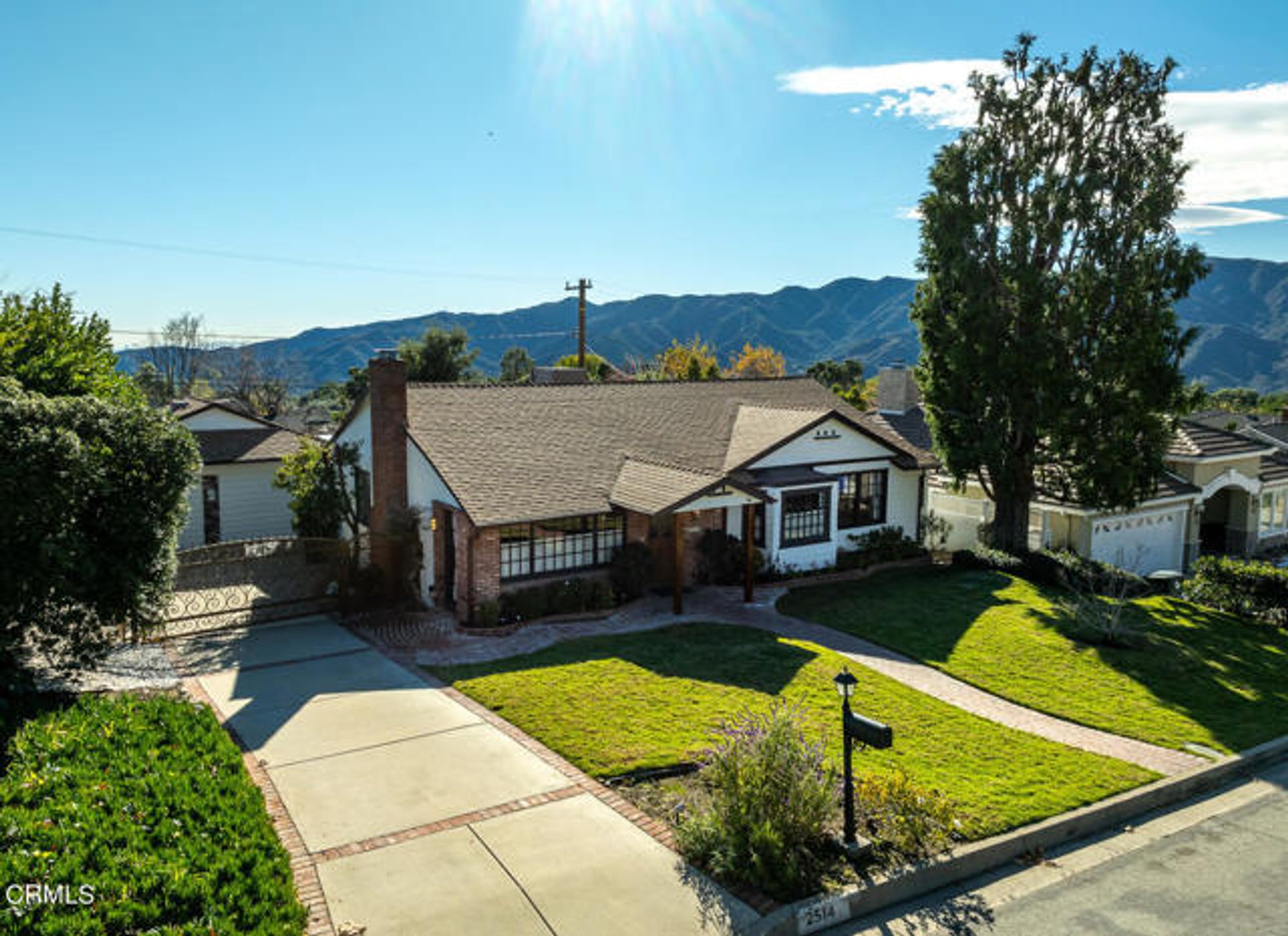 Haus im La Crescenta-Montrose, California 12488013