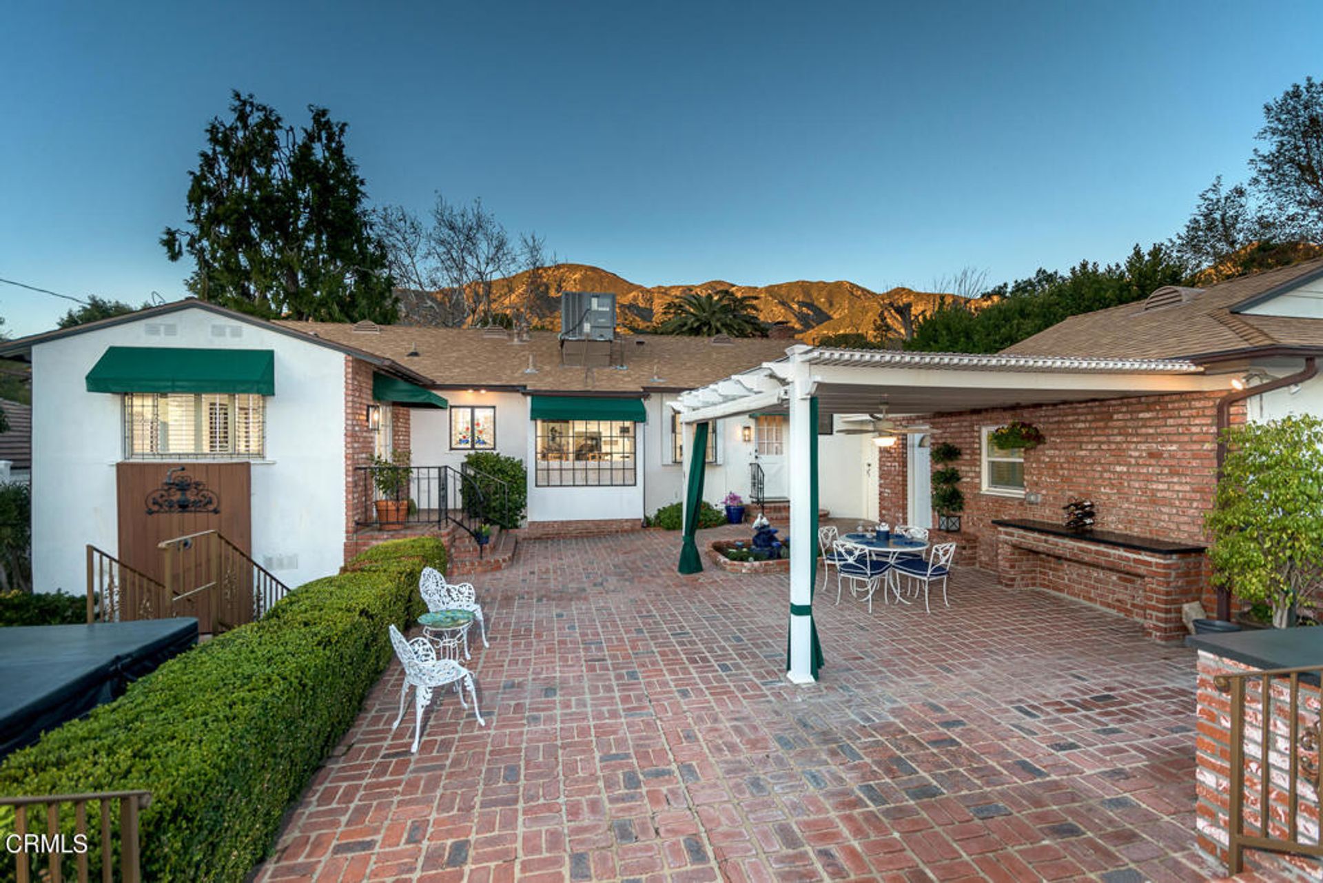 بيت في La Crescenta-Montrose, California 12488013