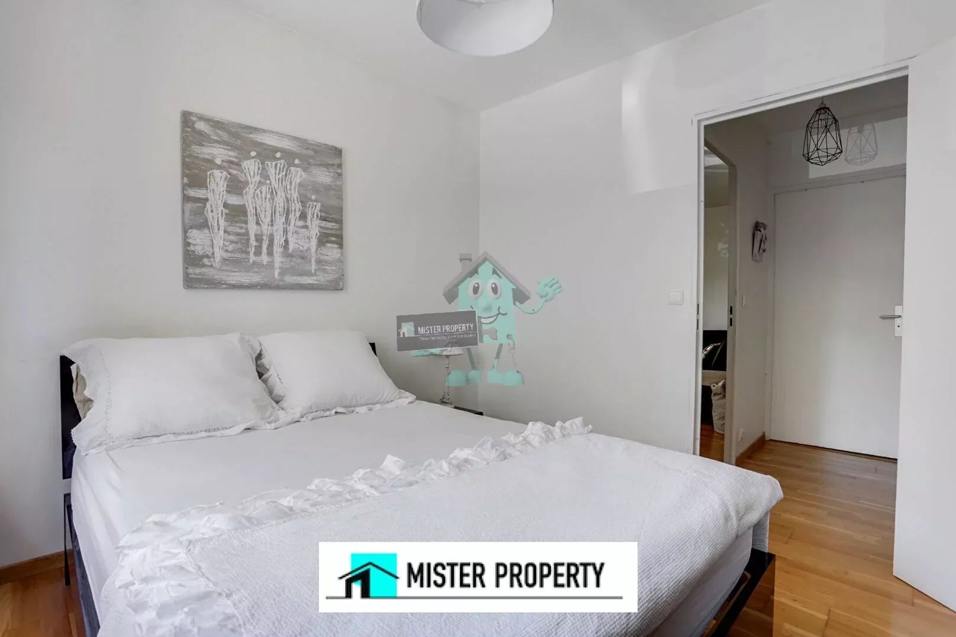 קוֹנדוֹמִינִיוֹן ב Levallois-Perret, Hauts-de-Seine 12488645