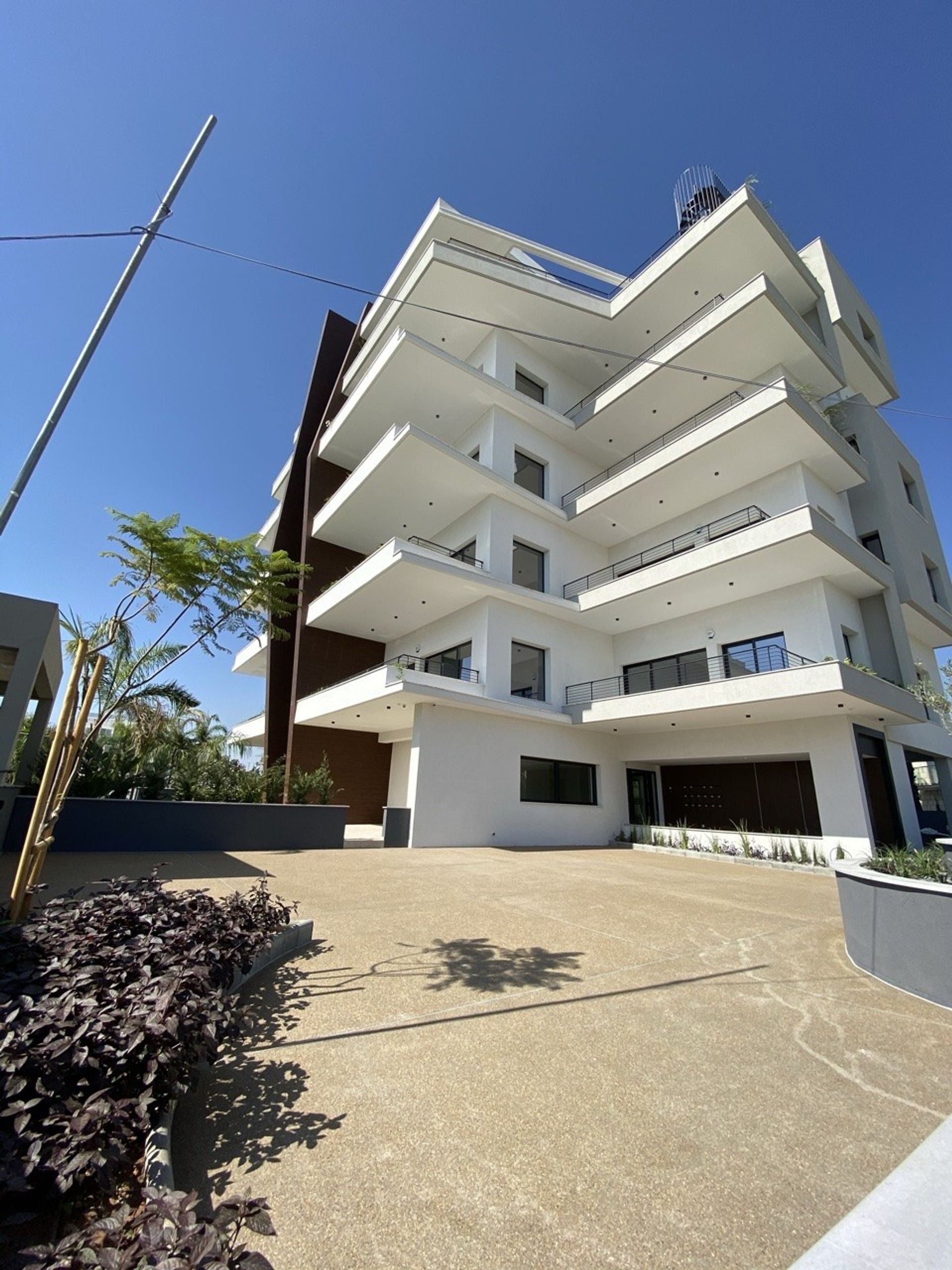 Condominium in Germasogeia, Lemesos 12489332