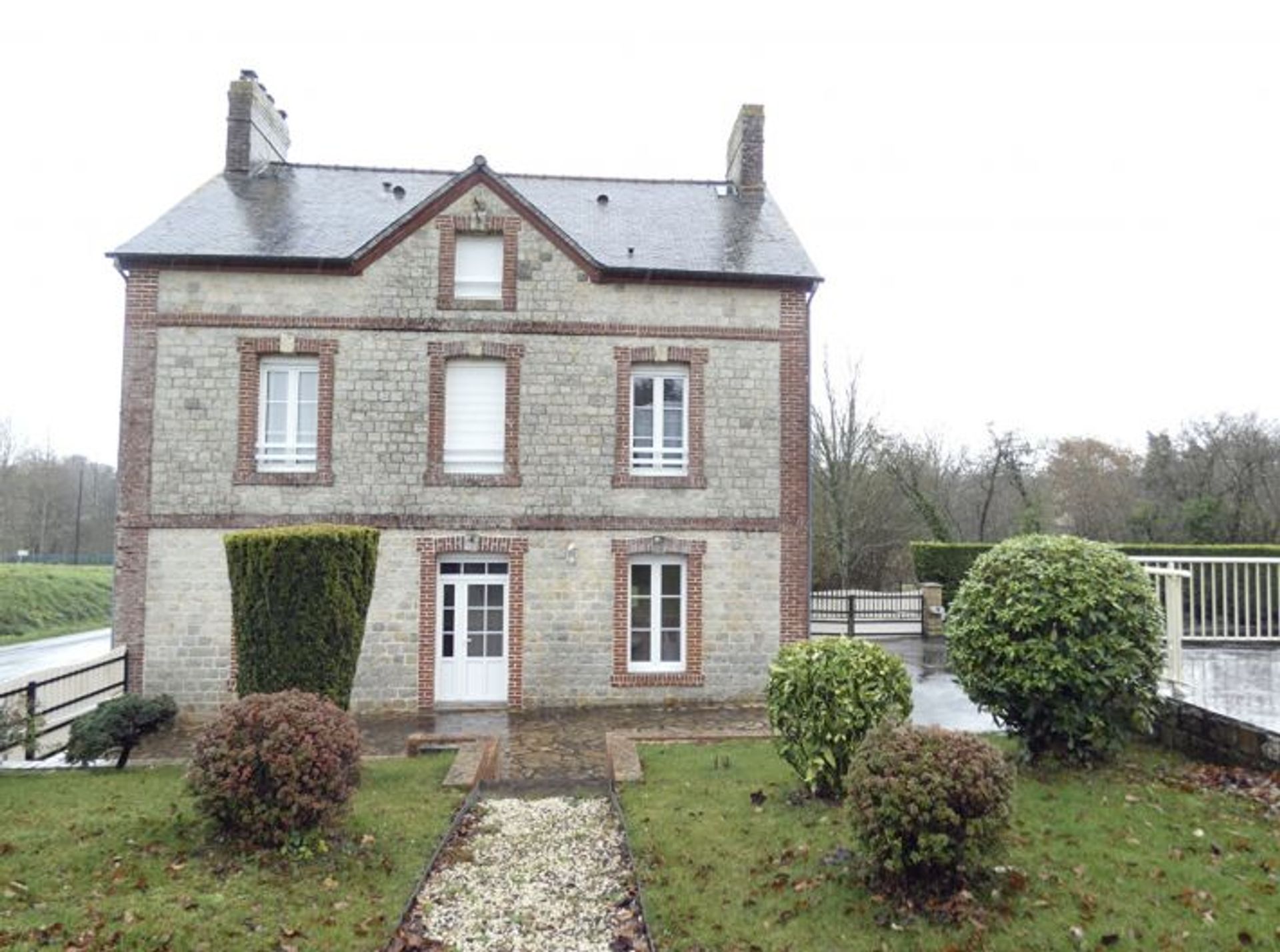 Hus i Barenton, Normandie 12489960