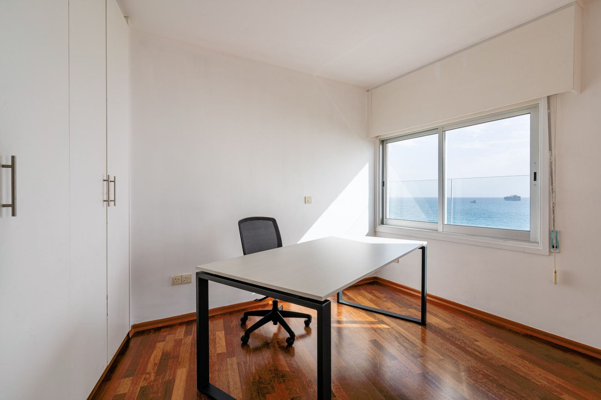 Kantor di Limassol, Limassol 12491508