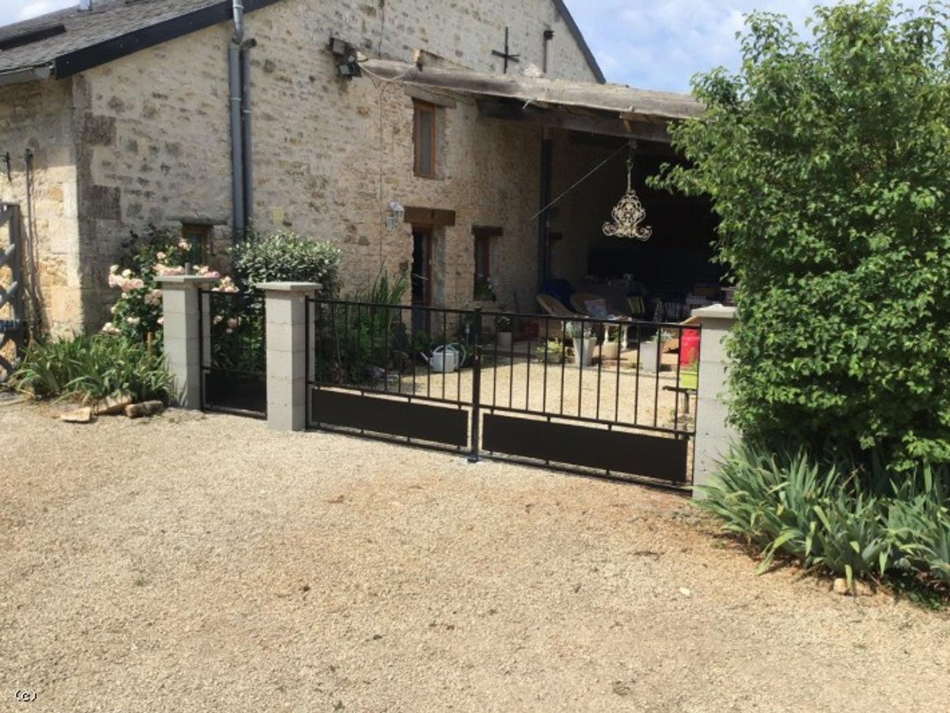 Будинок в Verteuil-sur-Charente, Nouvelle-Aquitaine 12492475