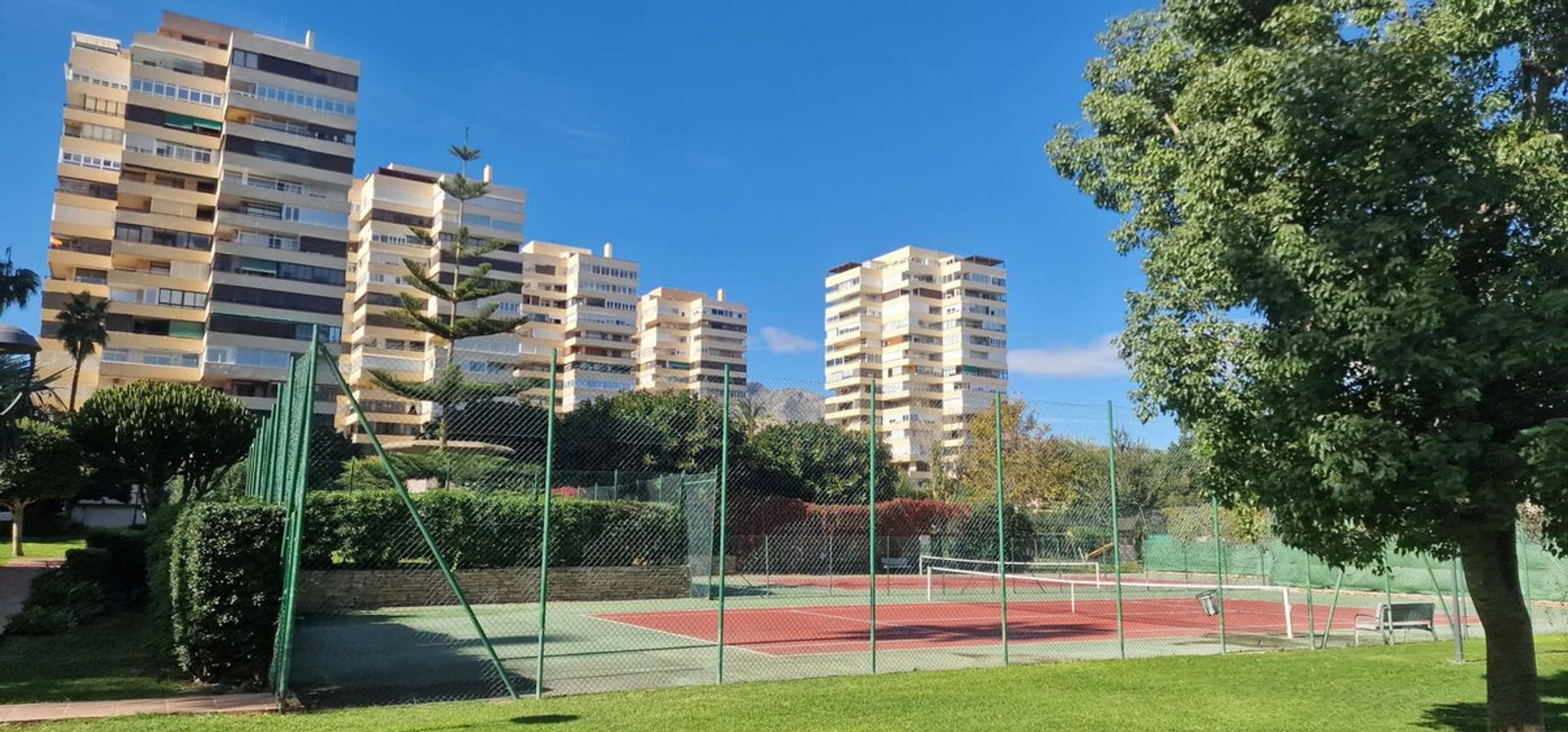 Condominium dans , Andalusia 12493076