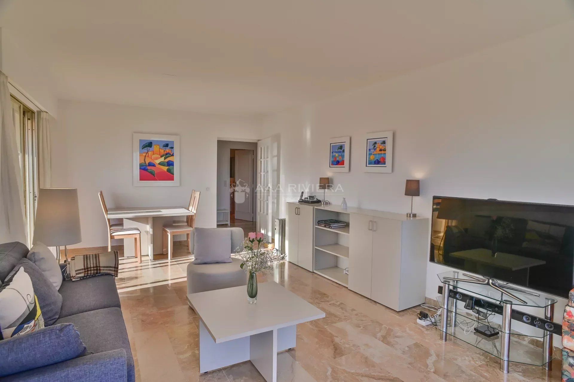 Квартира в Mandelieu-la-Napoule, Alpes-Maritimes 12493542