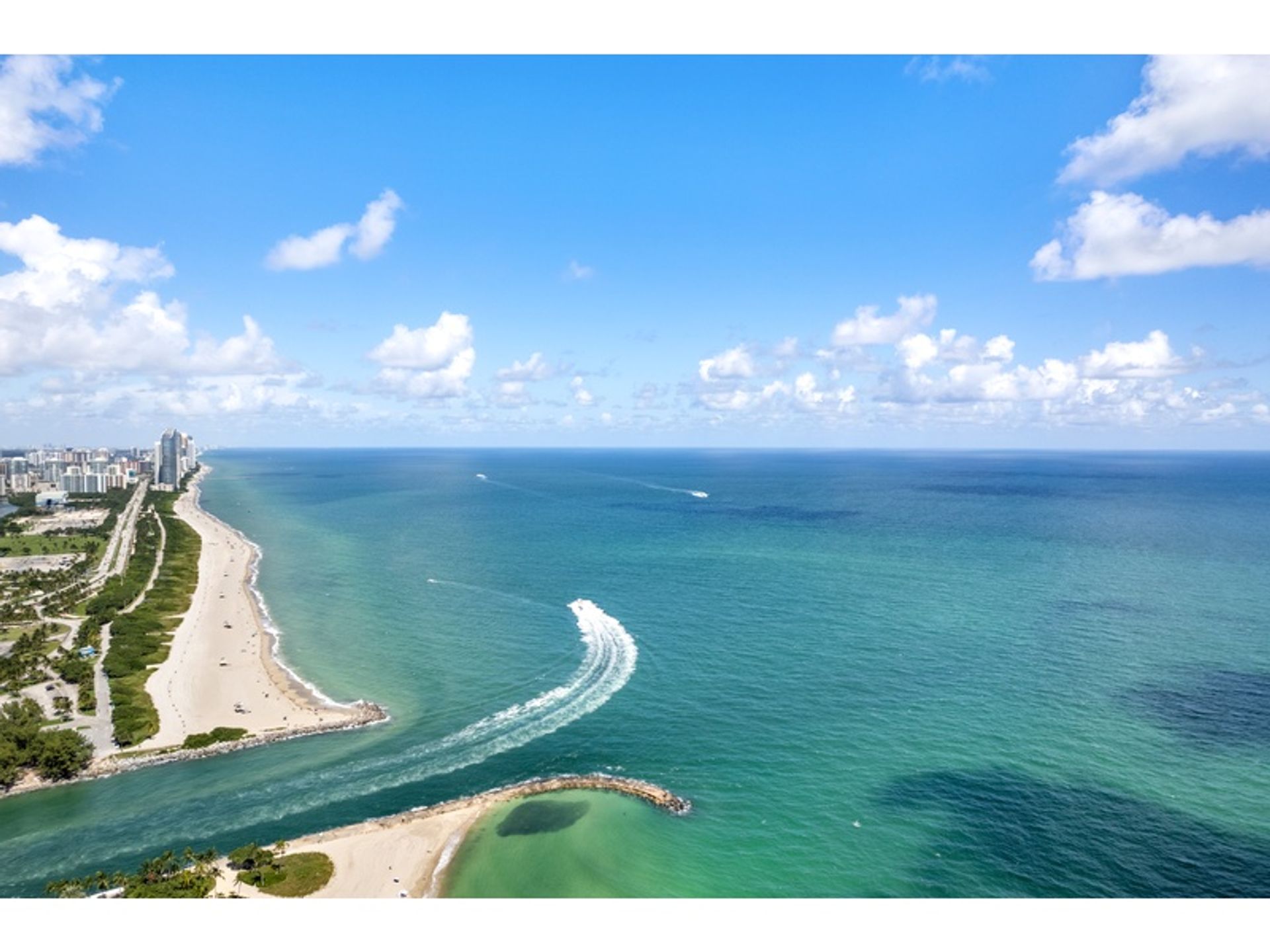 公寓 在 Bal Harbour, Florida 12494993