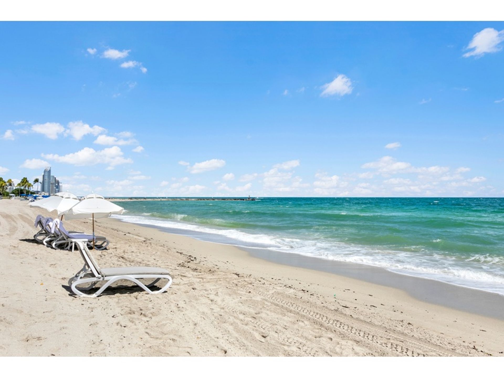 公寓 在 Bal Harbour, Florida 12494993