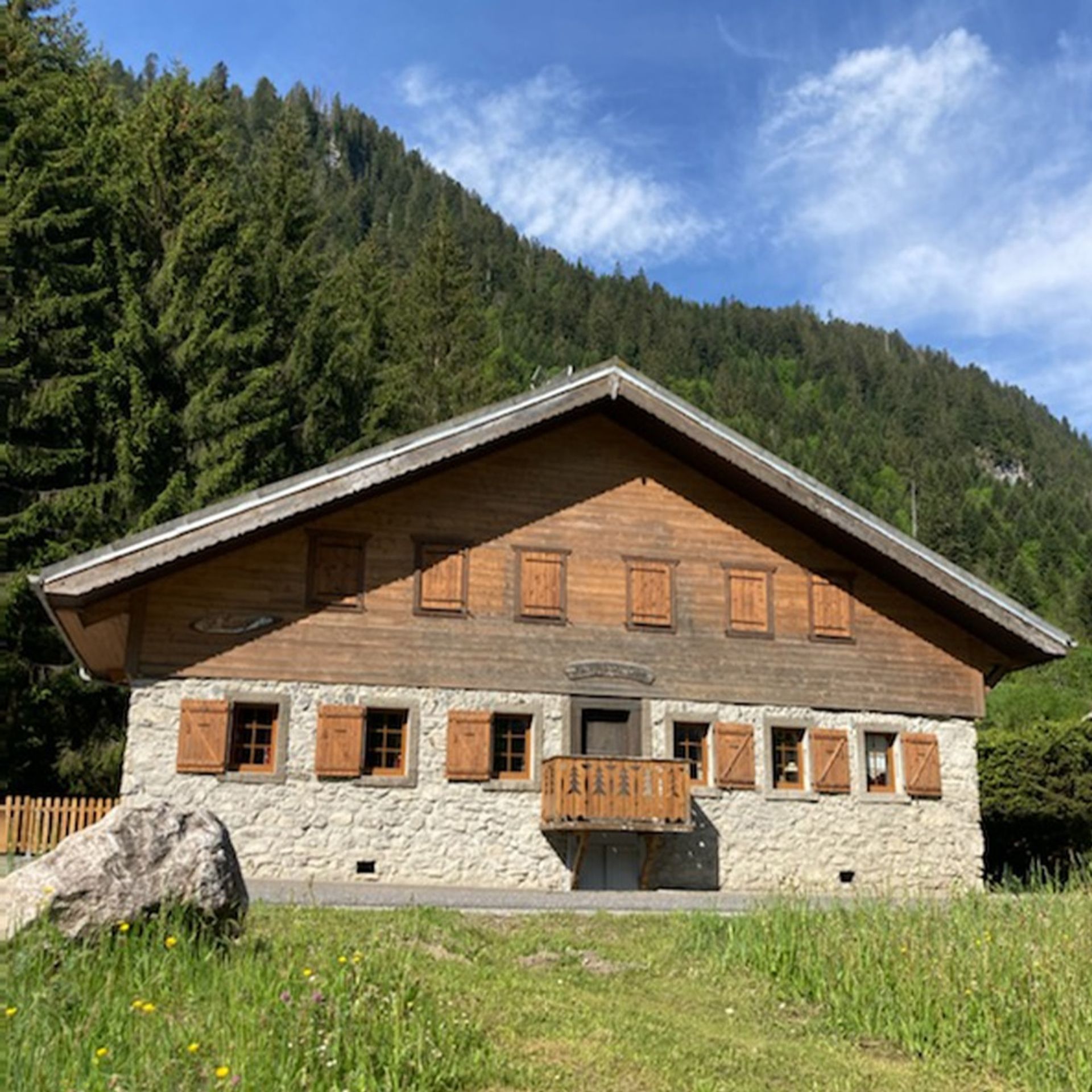 آخر في Châtel, Auvergne-Rhône-Alpes 12497023