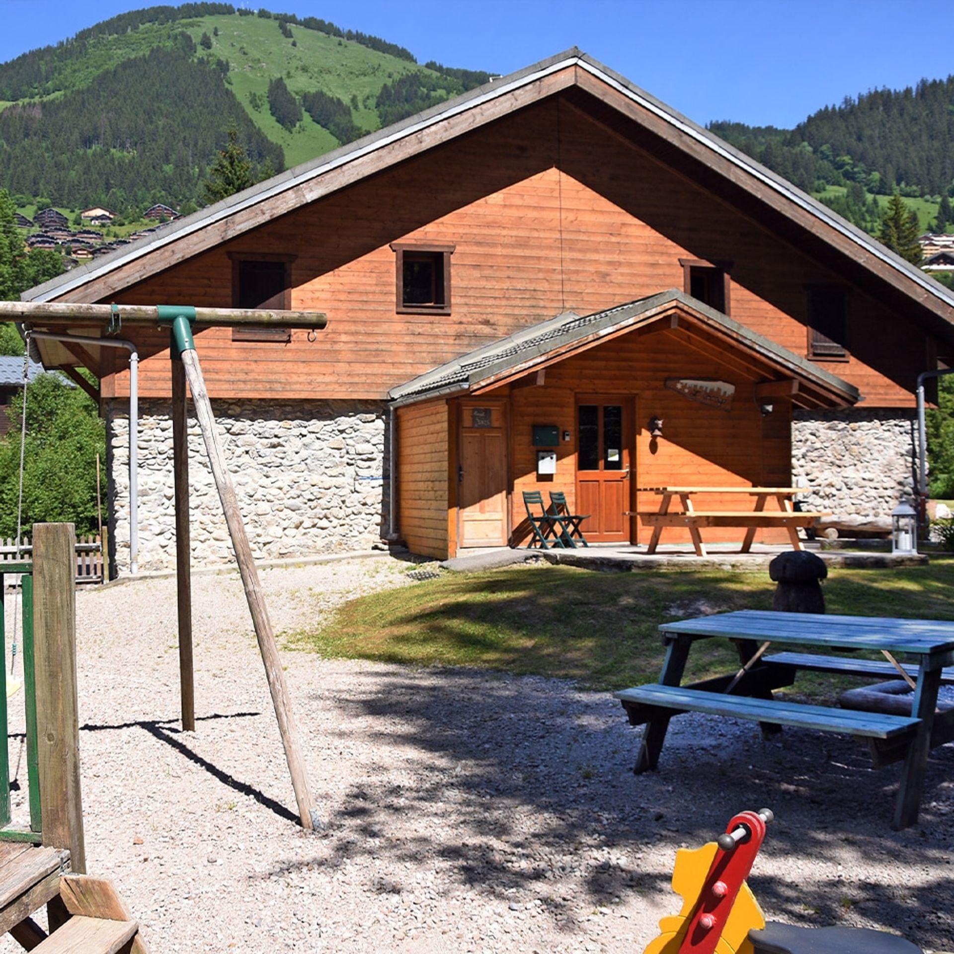 Annen i Châtel, Auvergne-Rhône-Alpes 12497023