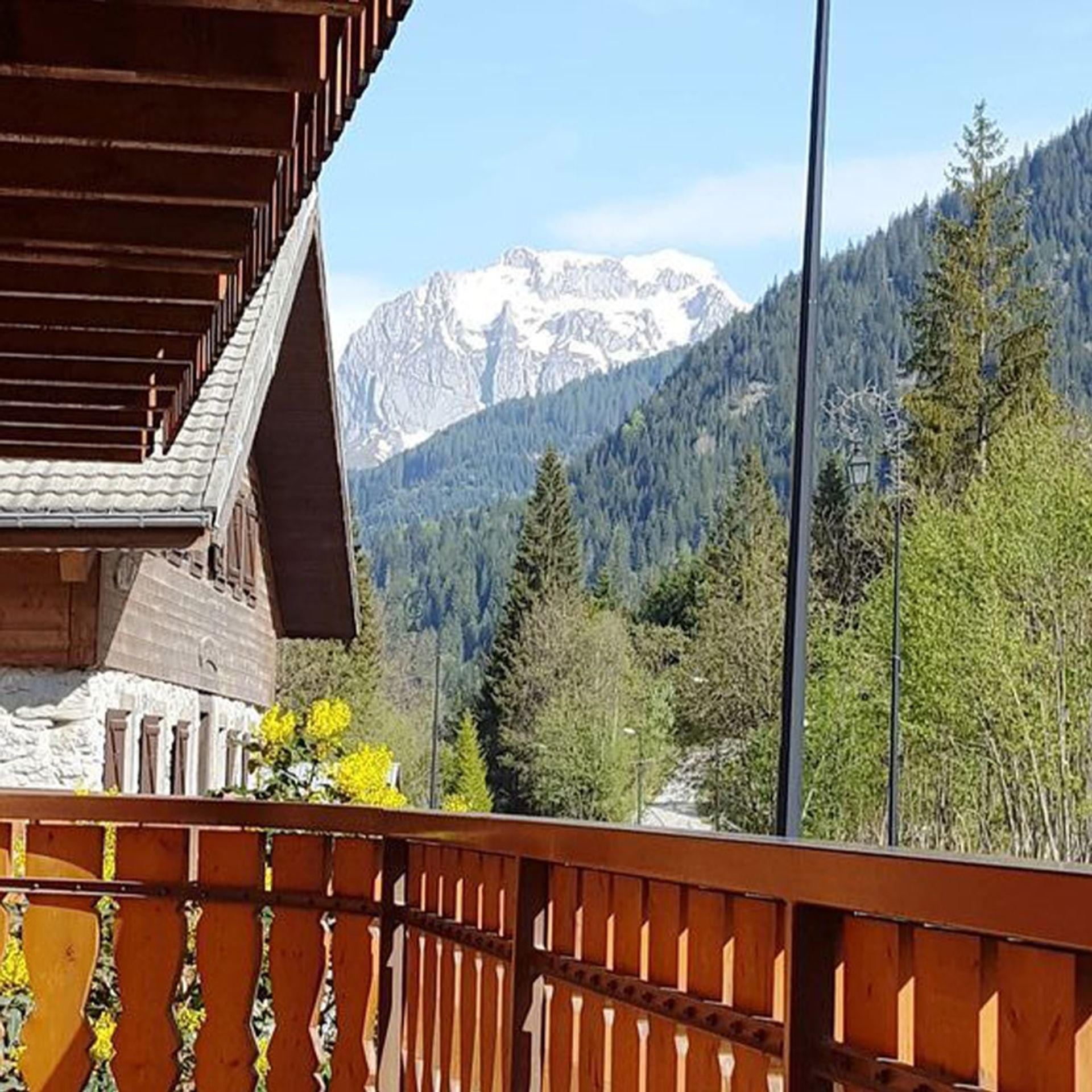 Outro no Châtel, Auvergne-Rhône-Alpes 12497023