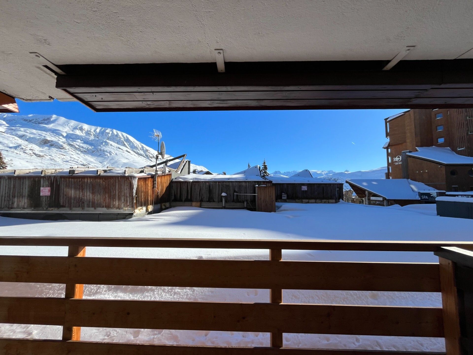 Condominio nel Huez, Alvernia-Rodano-Alpi 12497190