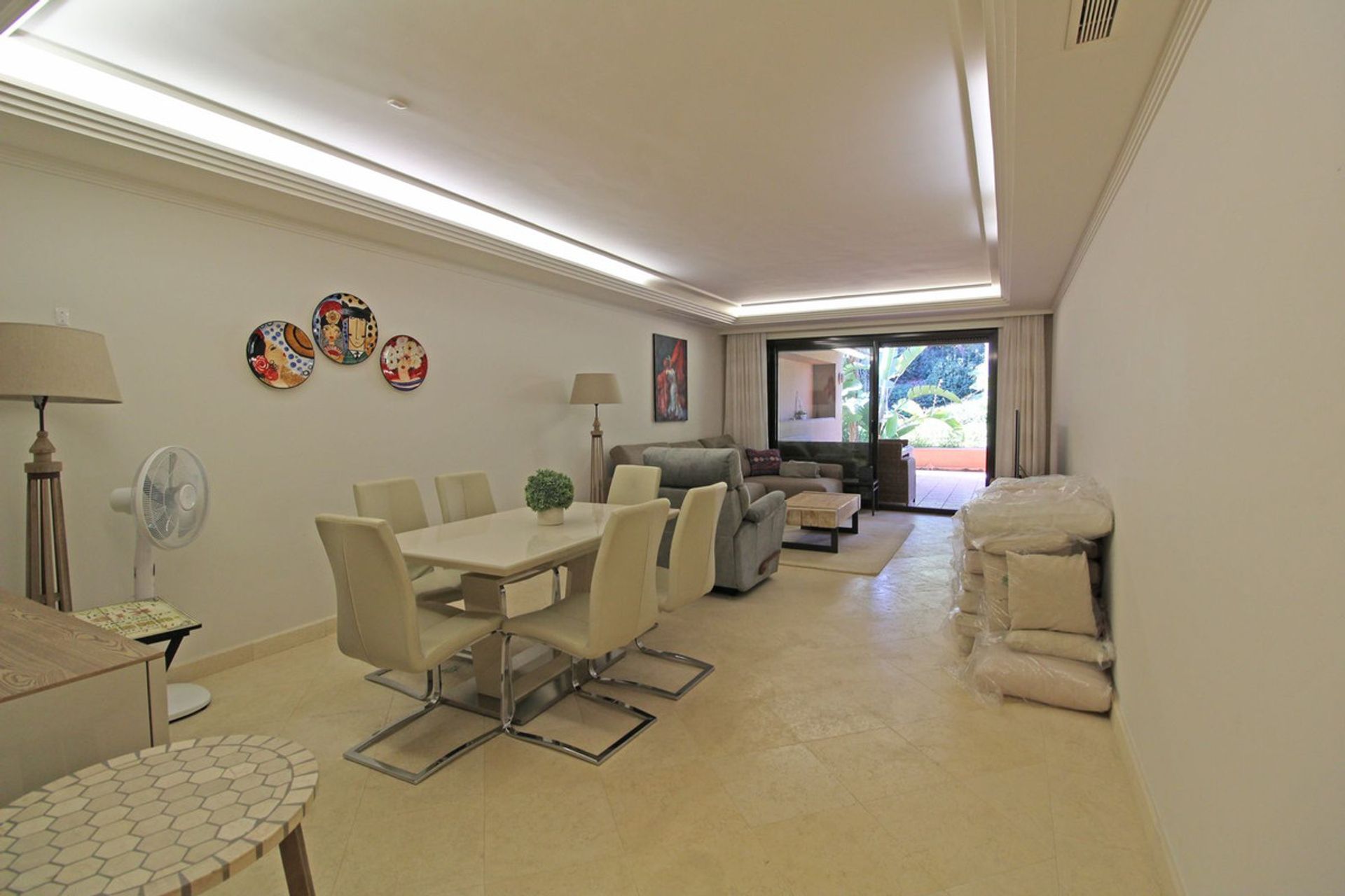 Condominium in San Pedro de Alcántara, Andalusië 12497817