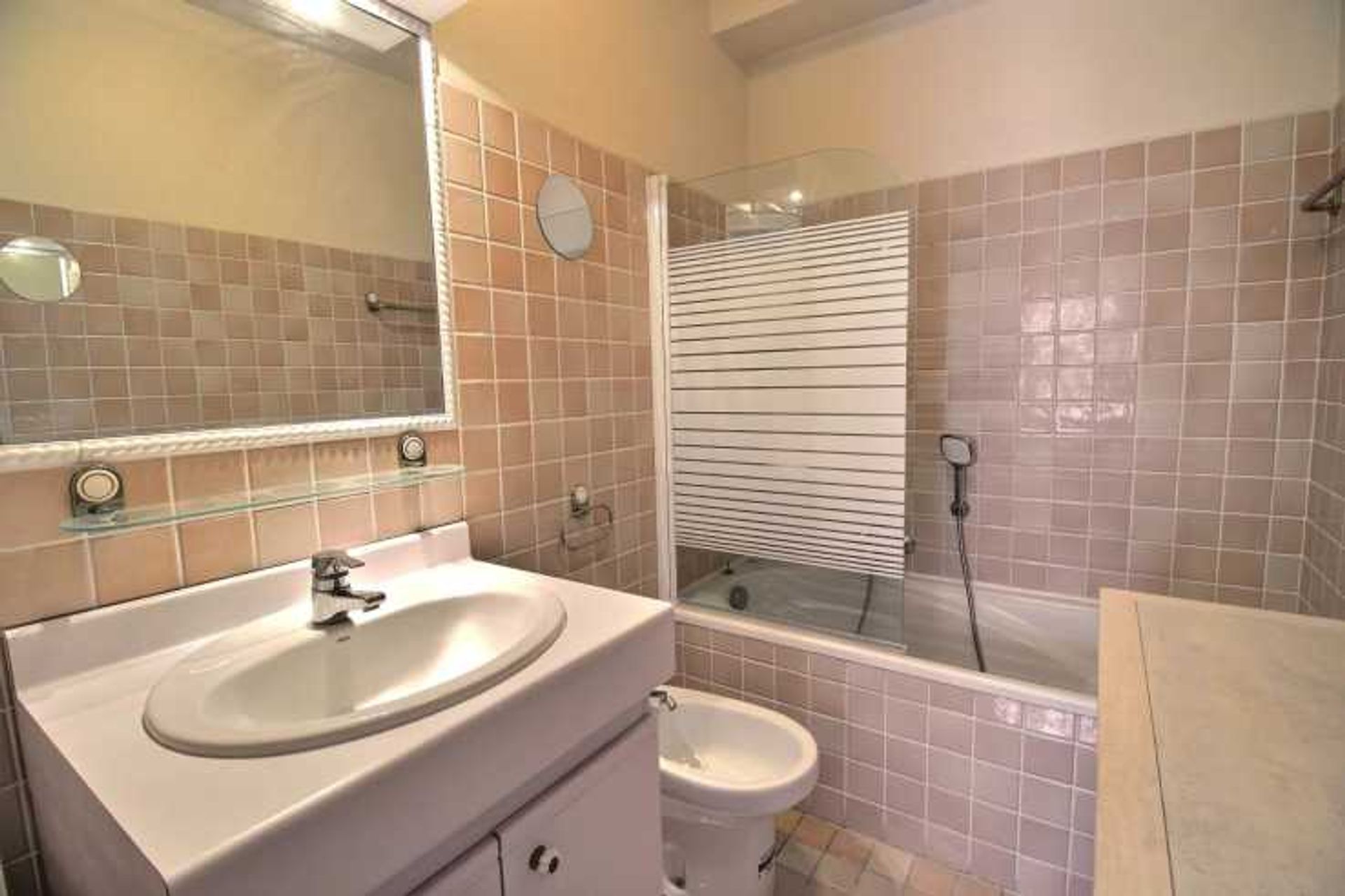 Osakehuoneisto sisään Nice, Provence-Alpes-Côte d'Azur 12498438