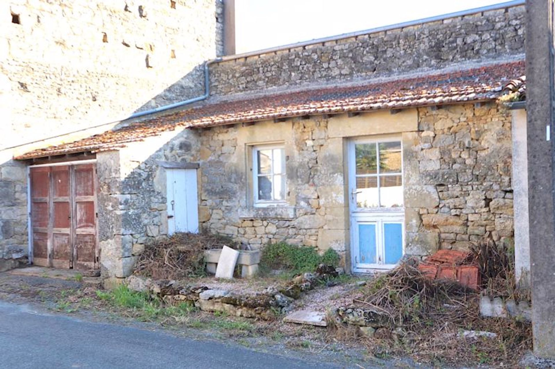 casa no Foussais-Payré, Pays de la Loire 12498977