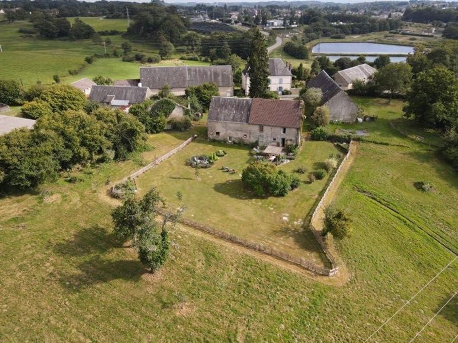 Haus im La Souterraine, Nouvelle-Aquitaine 12498978