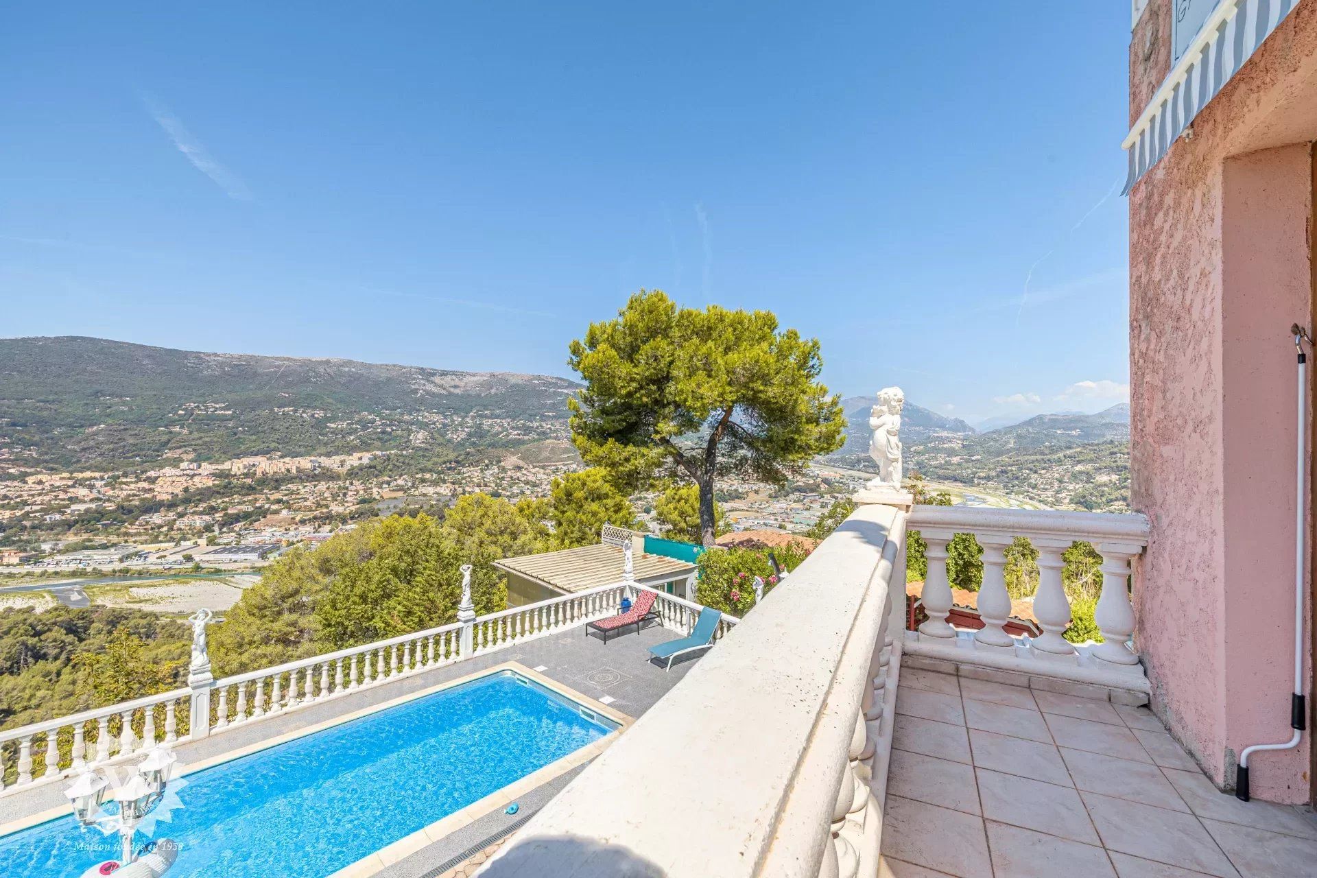 жилой дом в Colomars, Provence-Alpes-Cote d'Azur 12500406