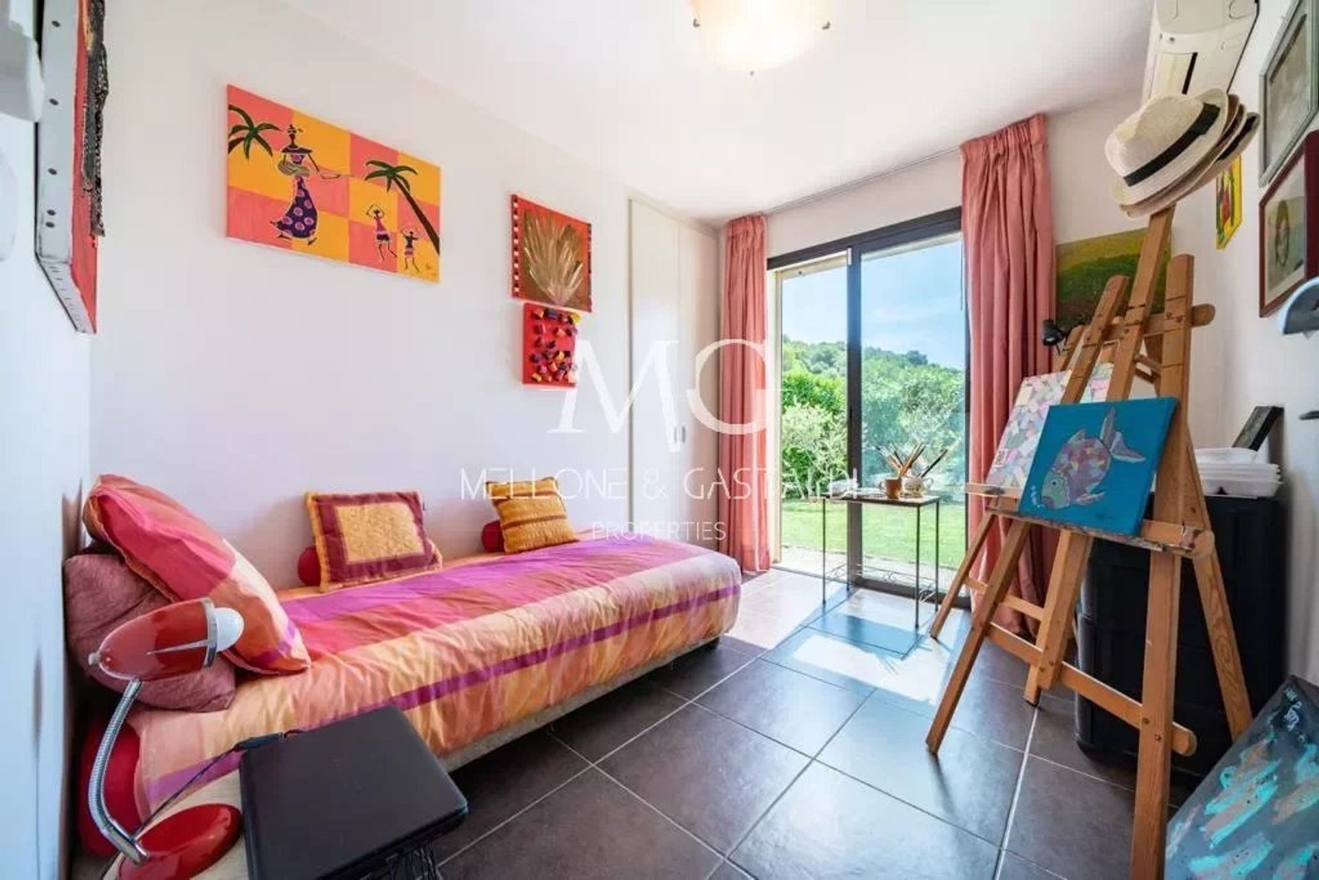 Будинок в Mougins, Alpes-Maritimes 12500469