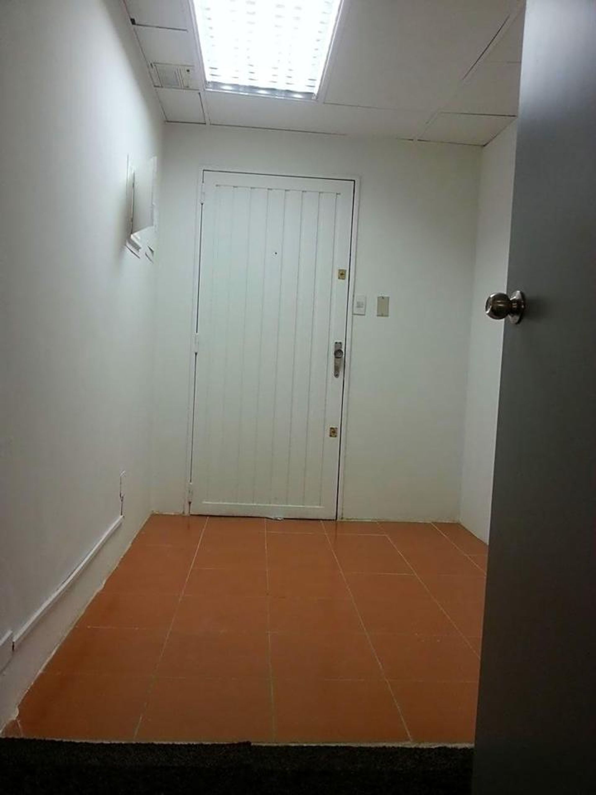 Kontor i Caracas, Miranda 12500515