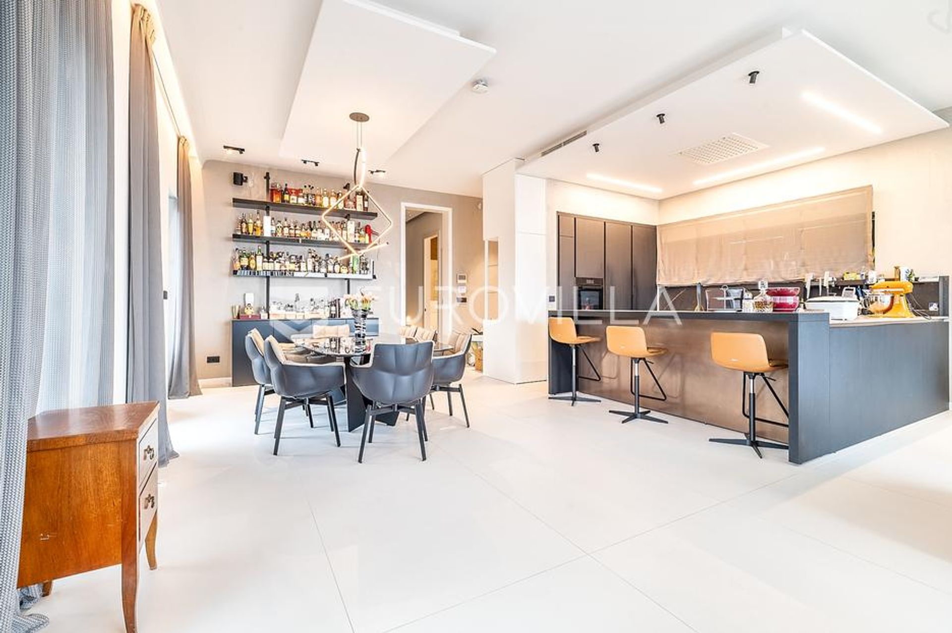 Condominio nel Bijenik, Zagreb, Grad 12500552