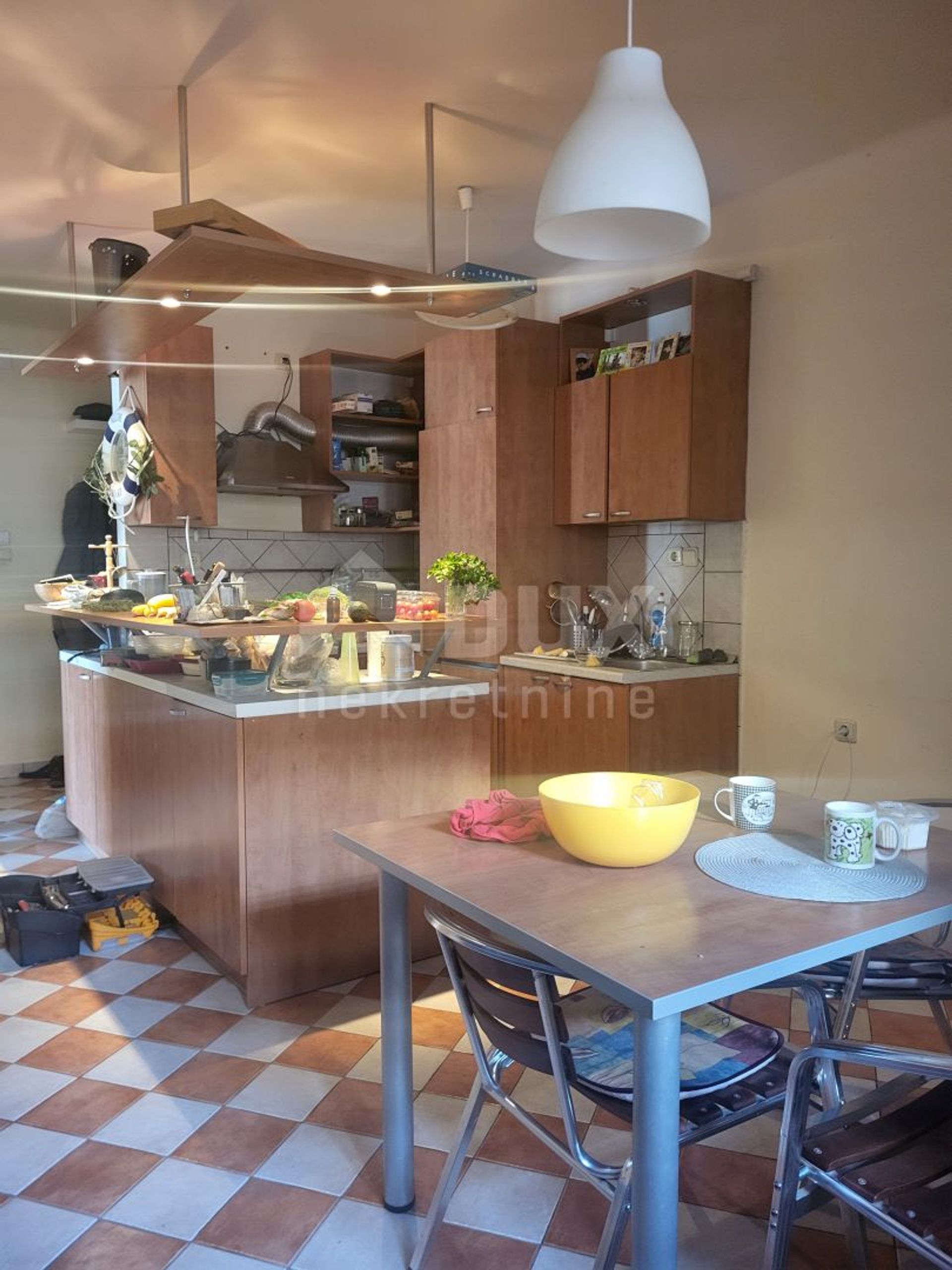 Condominio en Pag, Zadar County 12500596