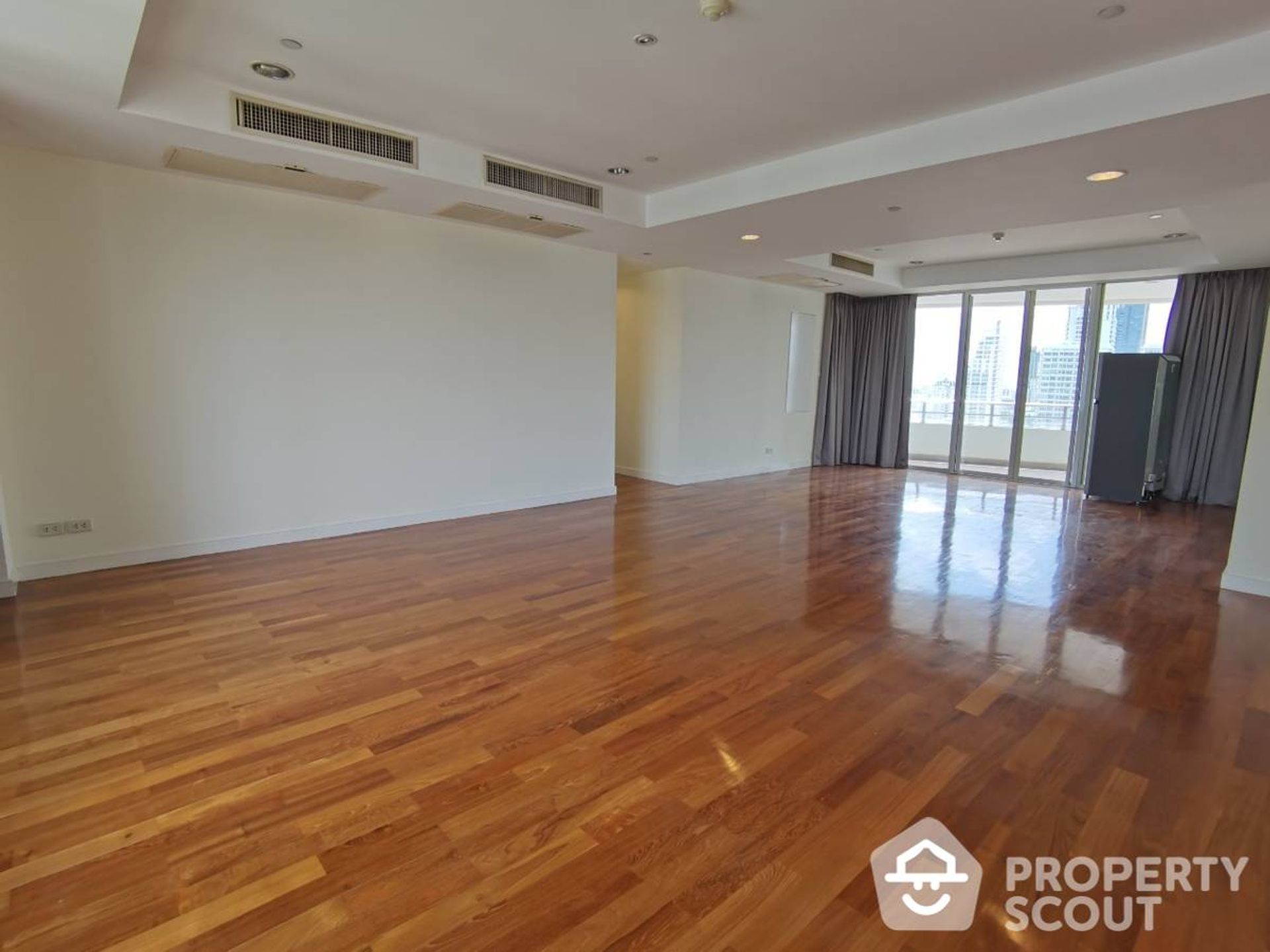 Condominium in , Krung Thep Maha Nakhon 12501124