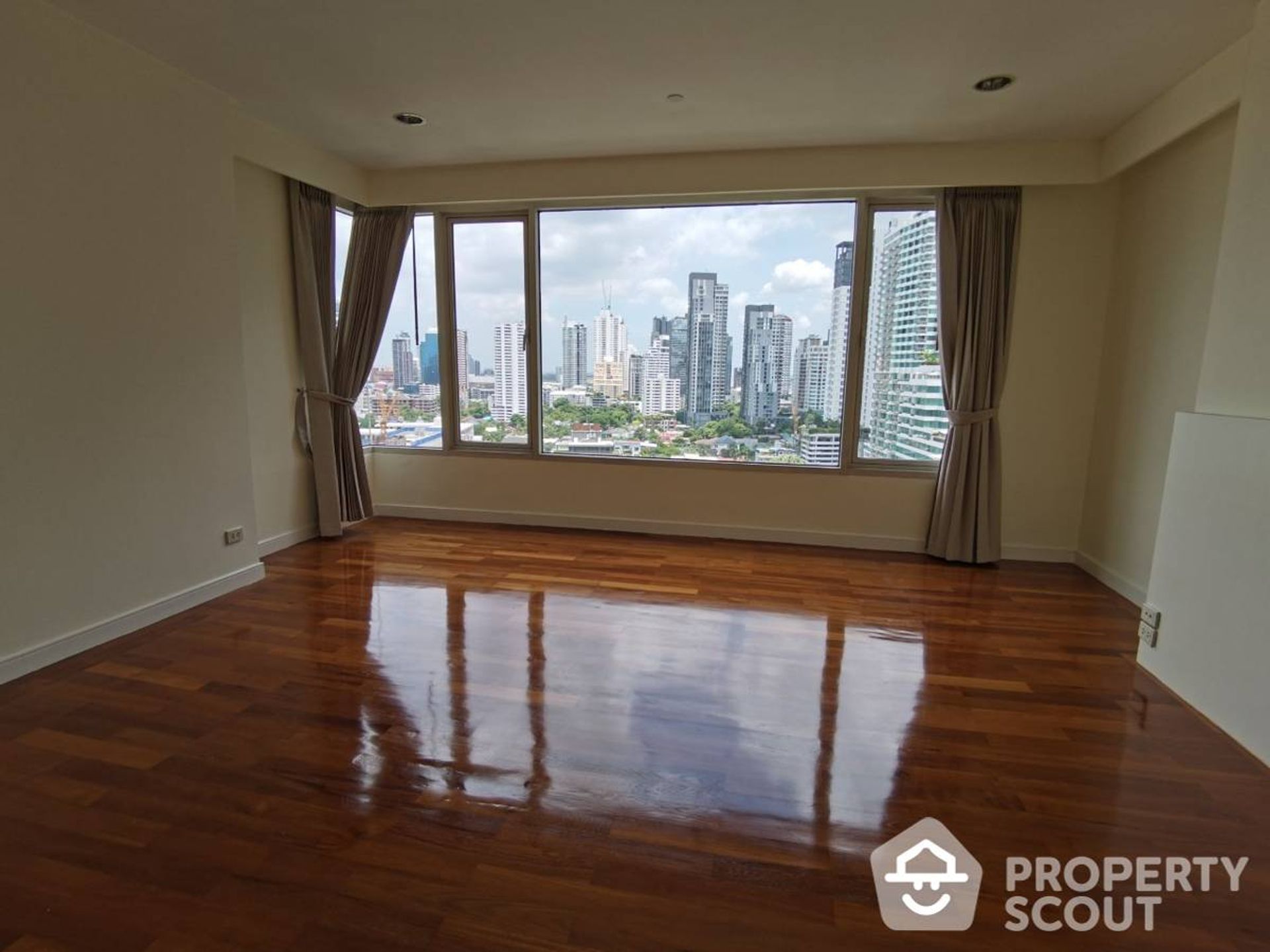 Condominium in , Krung Thep Maha Nakhon 12501124