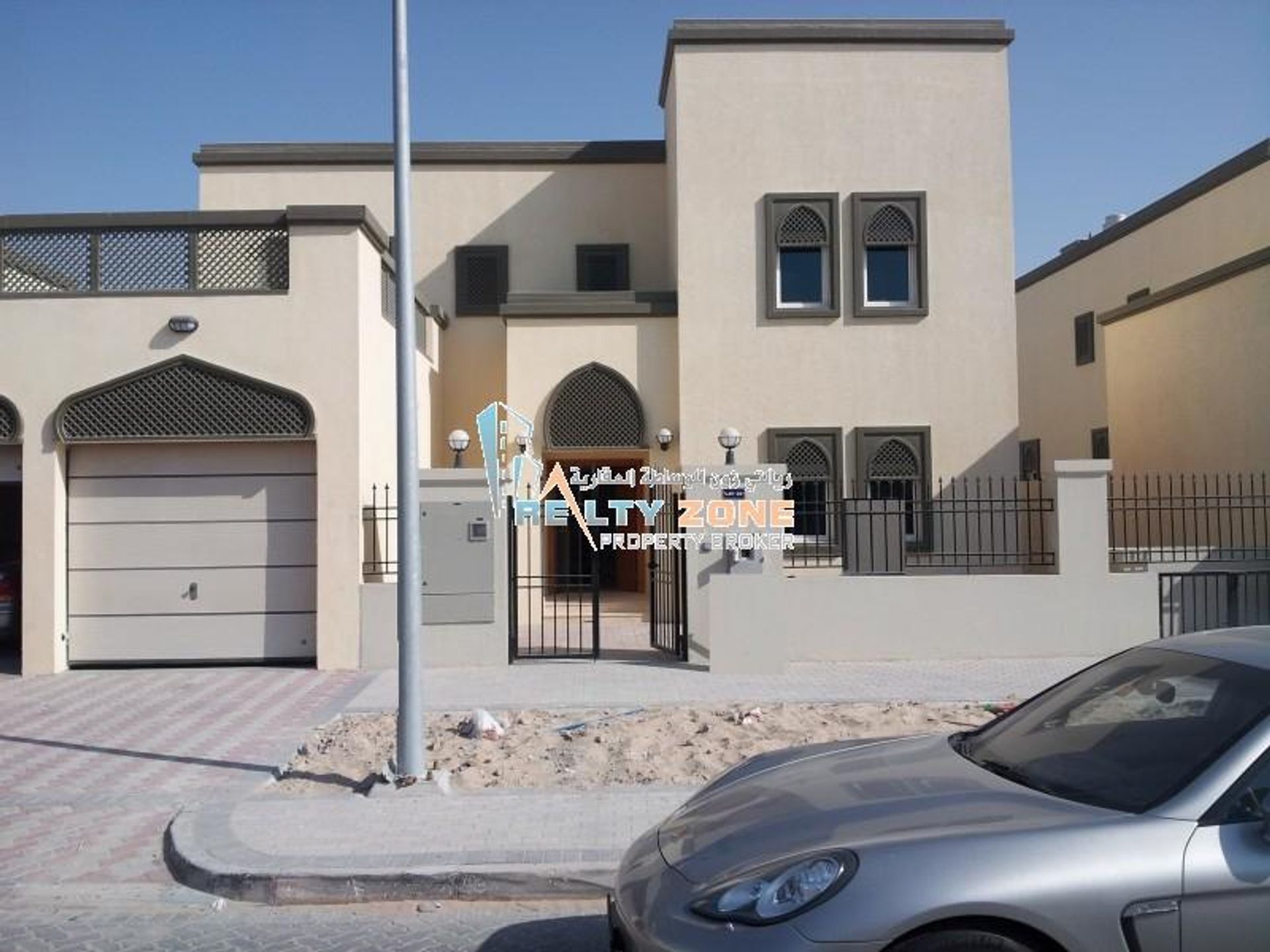 Huis in Dubai, Dubayy 12502005