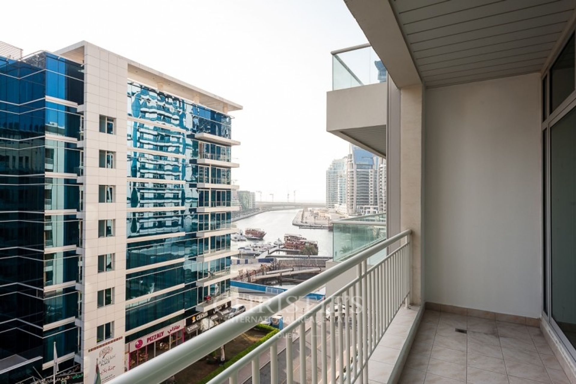 Condominium in Dubai, Dubai 12502680