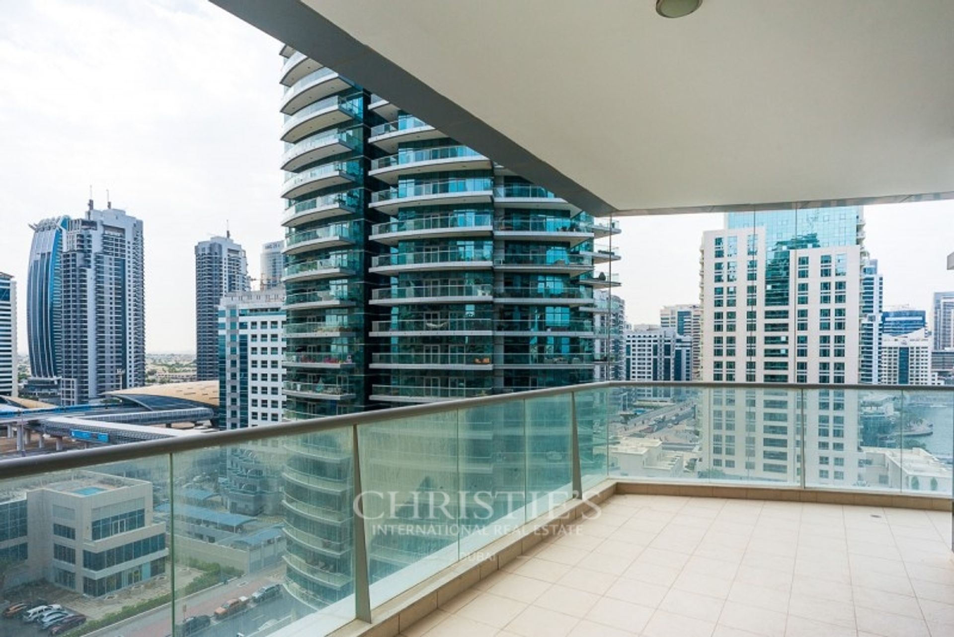 Condominium in Dubai, Dubai 12503859