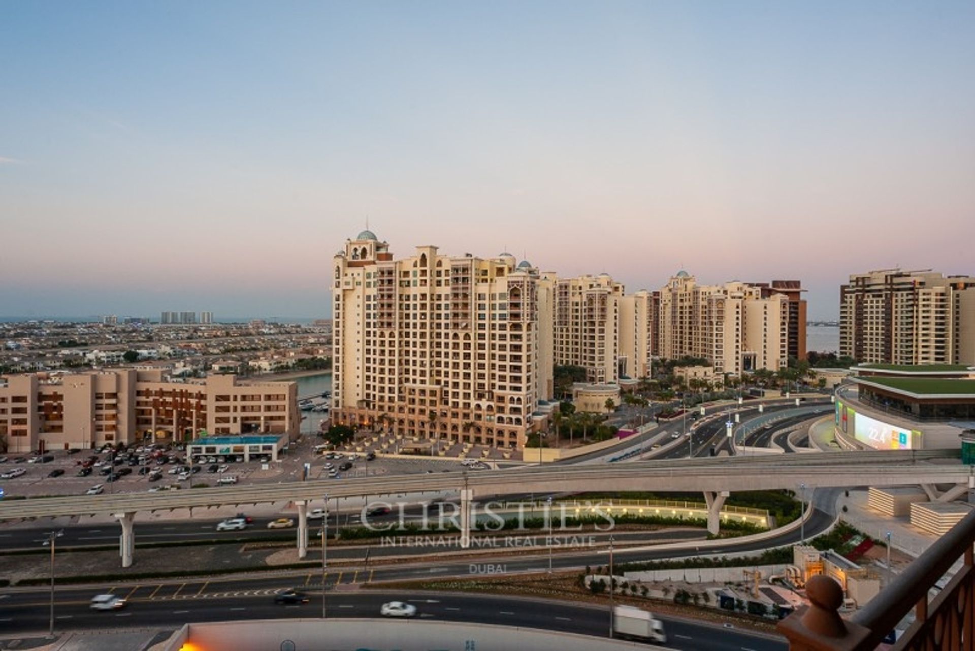 Condominium in Dubai, Dubai 12504284