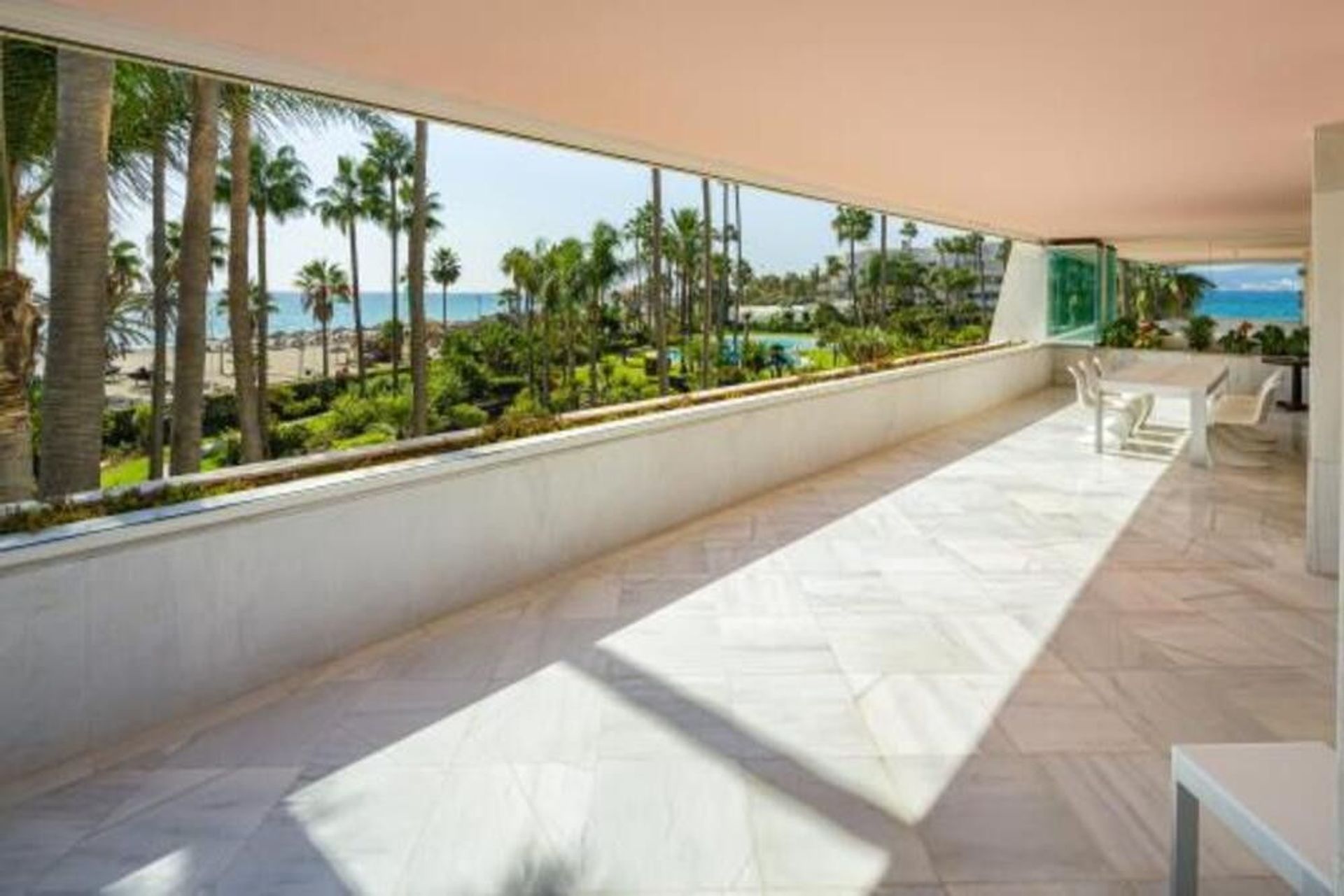 Condominio nel Marbella, Andalusia 12506512