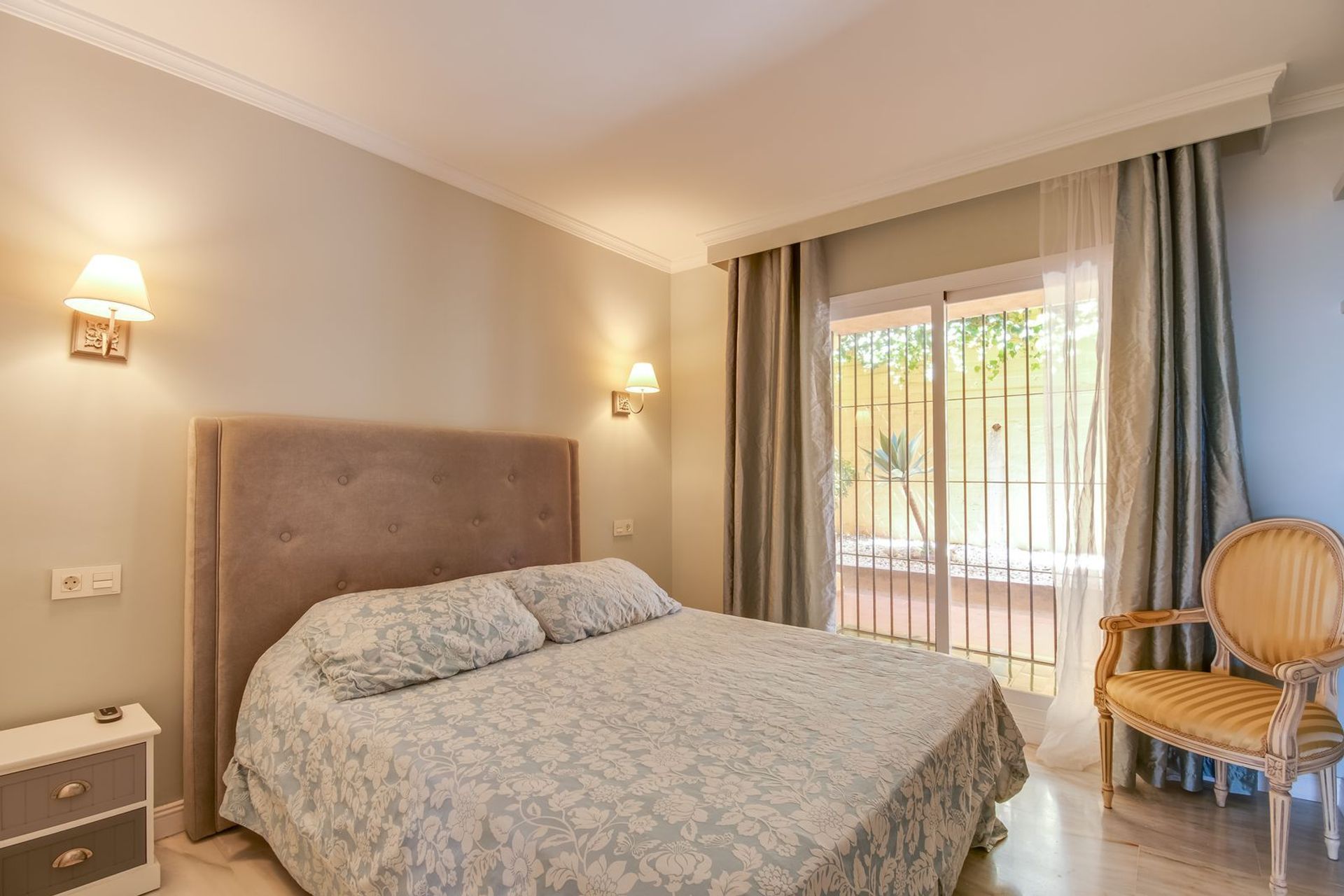 Condominium in Marbella, Andalucía 12506555