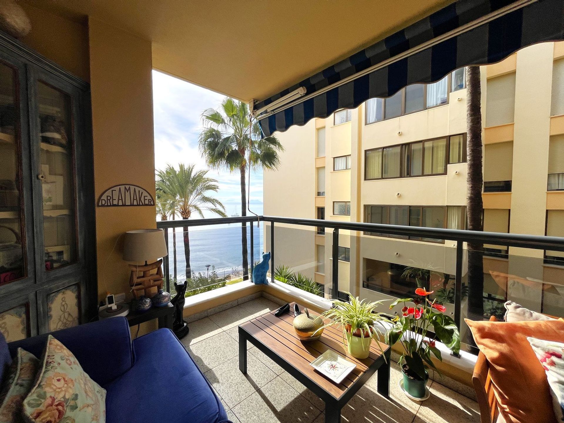 Condominium in Estepona, Andalucía 12506575