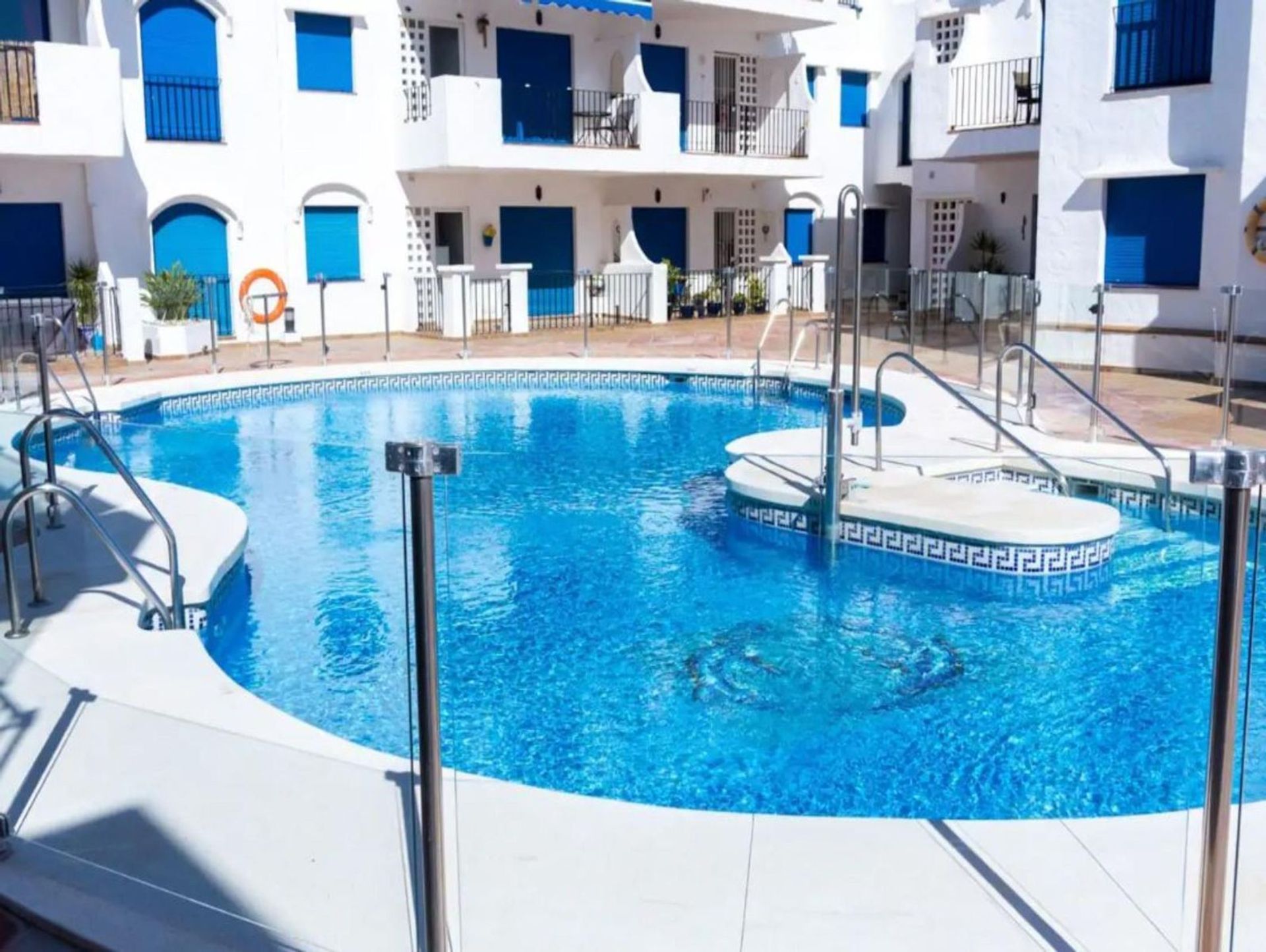 Condominium in Manilva, Andalucía 12506576