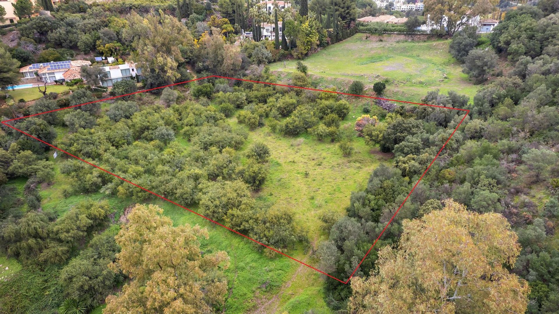 Tanah dalam Benahavís, Andalusia 12507083