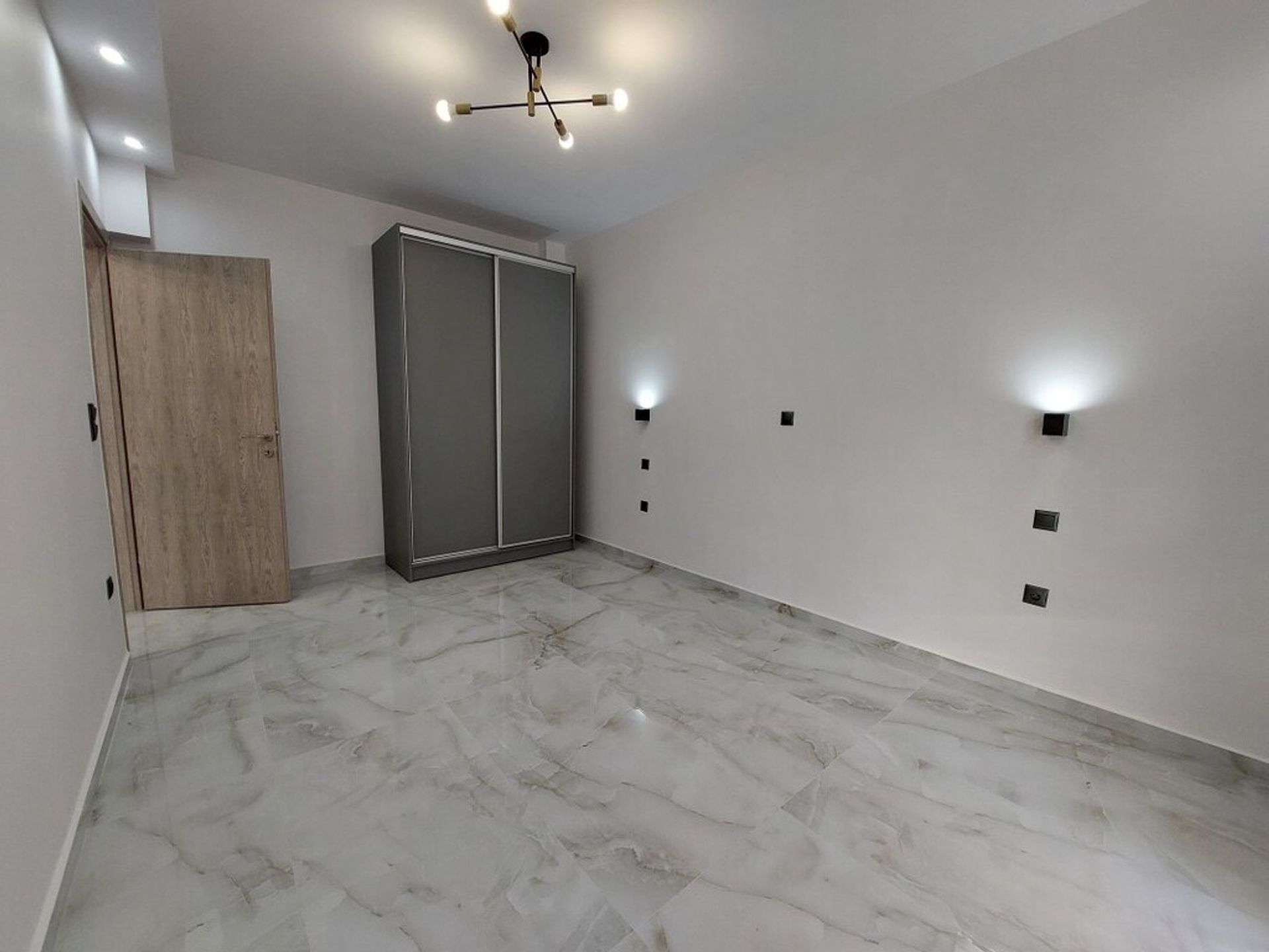 Condominio en Thessaloniki,  12509510