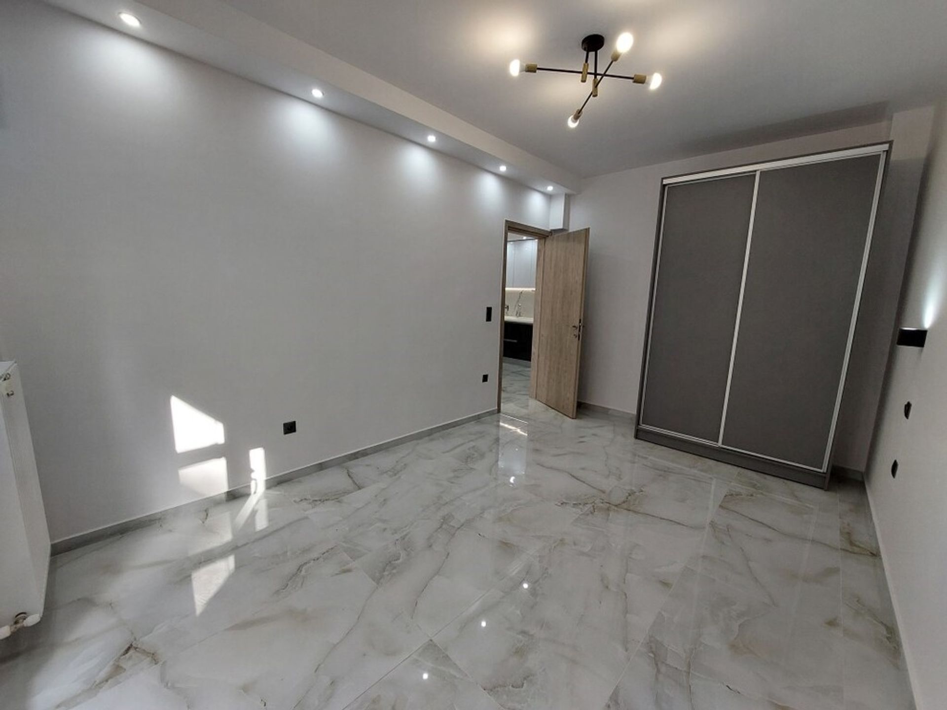 Condominio en Thessaloniki,  12509510