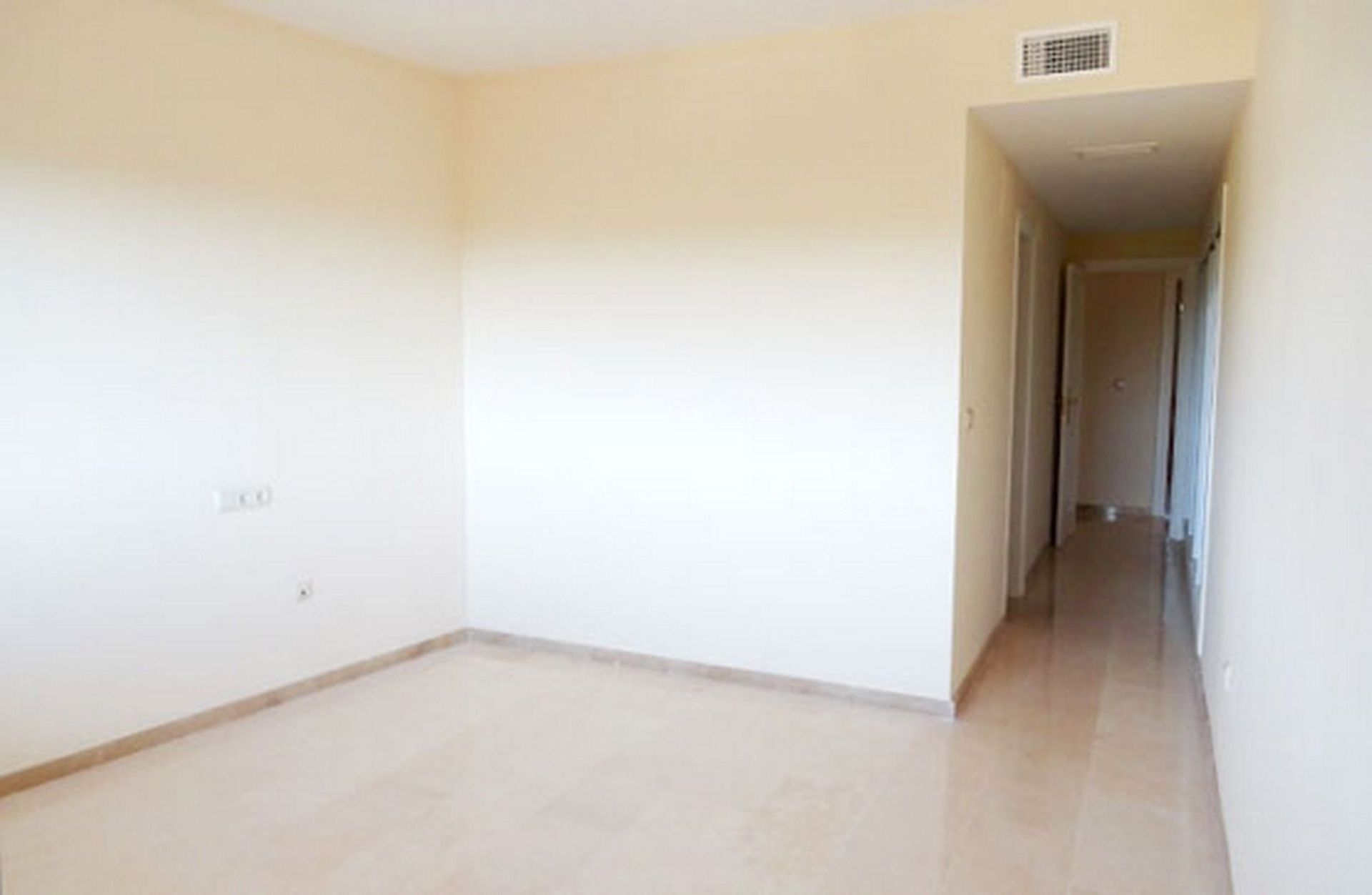 Condominium in Marbella, Andalucía 12510739