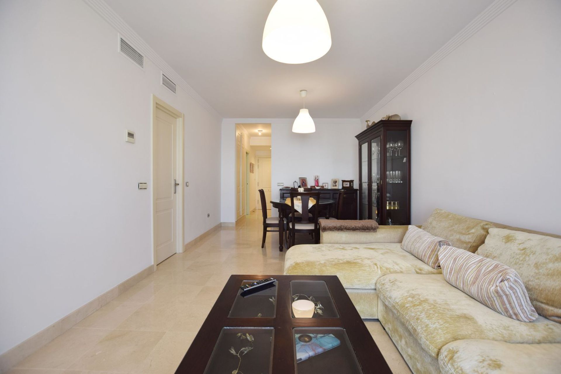 Condominium in Estepona, Andalusië 12510796