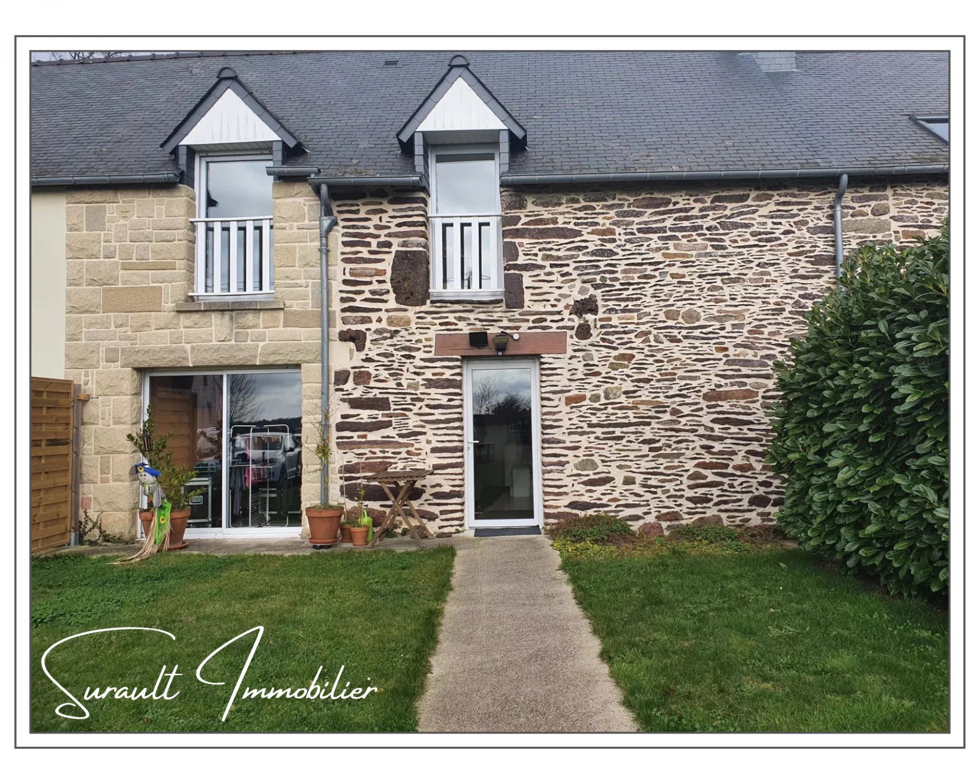 Residential in Guer, Morbihan 12512310