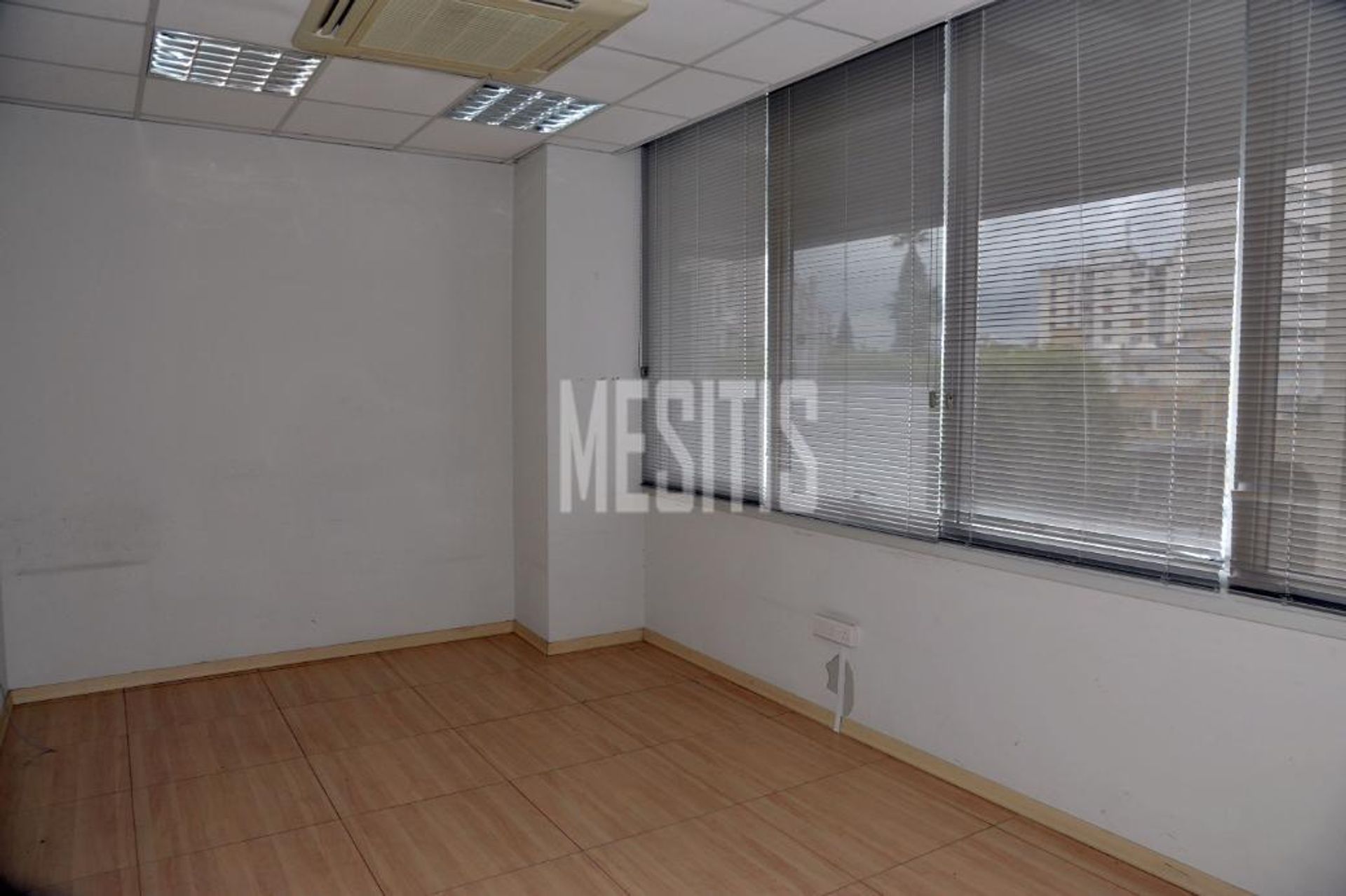 Office in Nicosia, Lefkosia 12514120