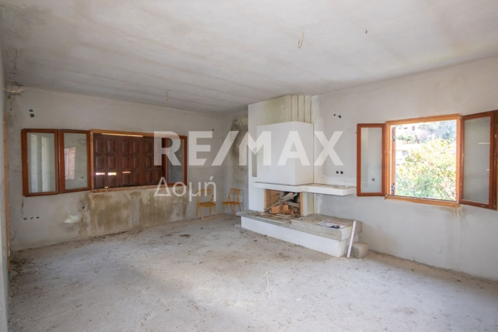 House in Anakasia,  12516350