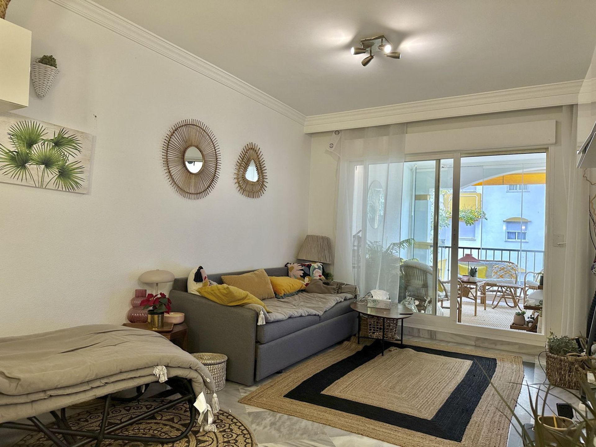 Condominium in Marbella, Andalusië 12516422