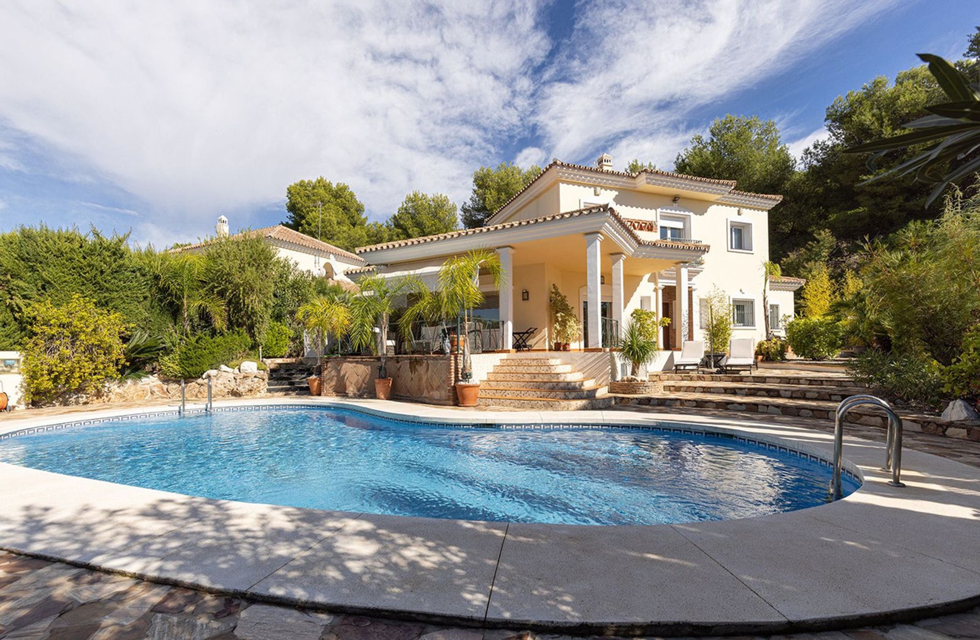 Casa nel Alhaurin el Grande, Andalusia 12516942