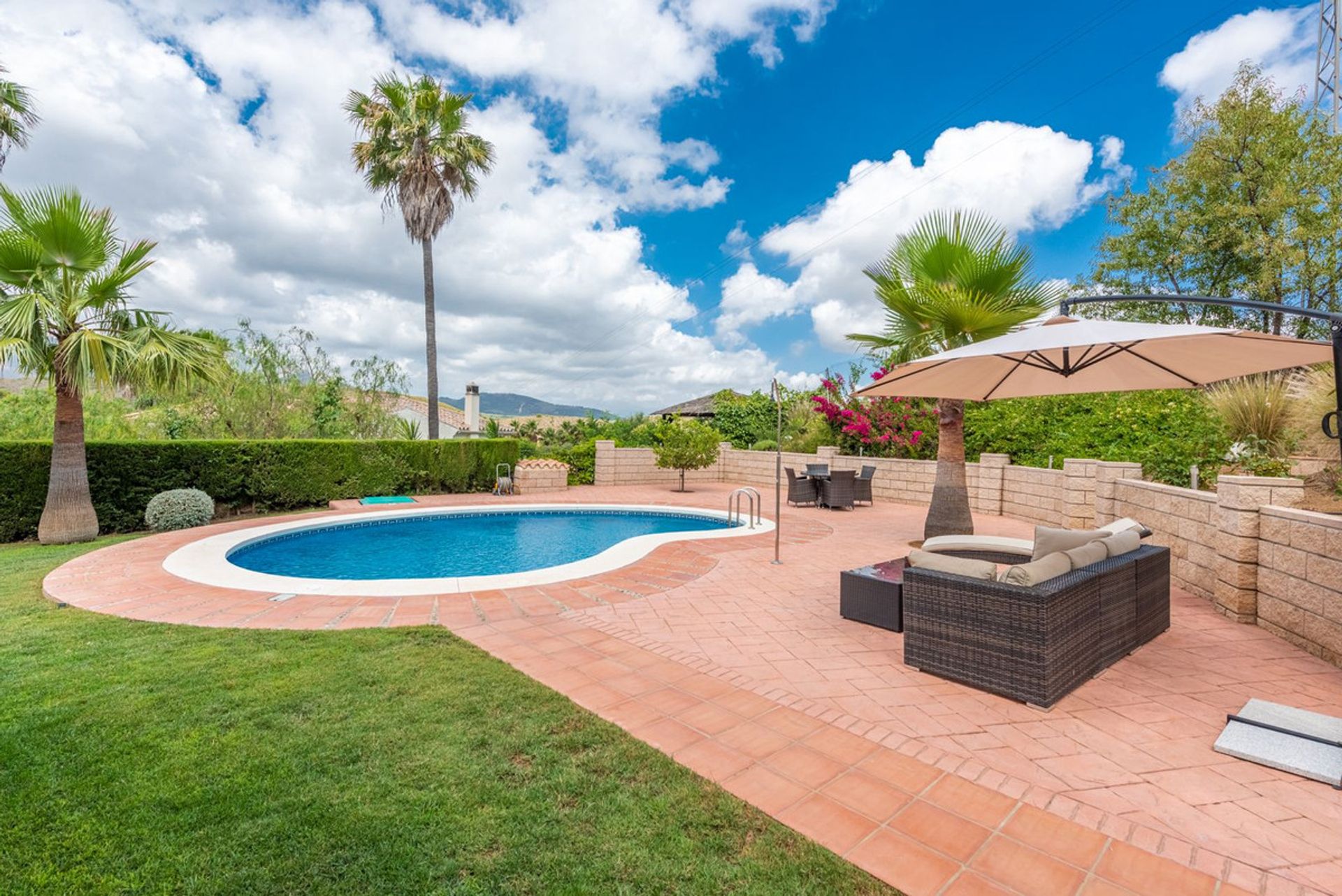 casa no Alhaurín el Grande, Andaluzia 12516951