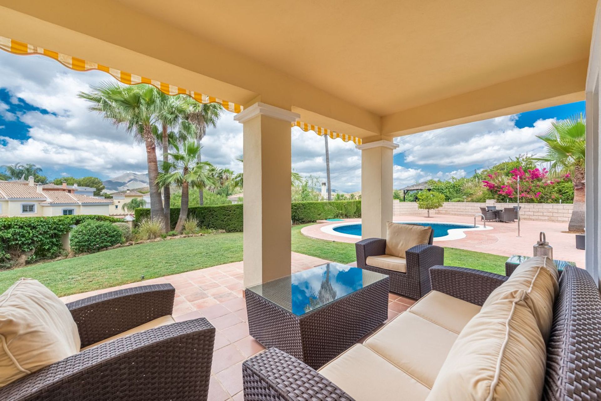 casa no Alhaurín el Grande, Andaluzia 12516951